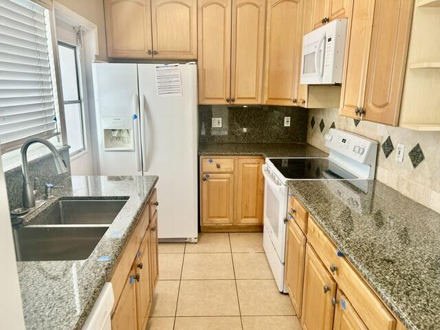 LAUDERDALE ISLES NO 2 - Residential