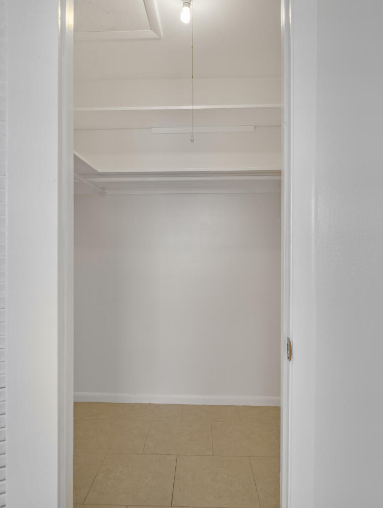 NORWICH CONDO - Residential