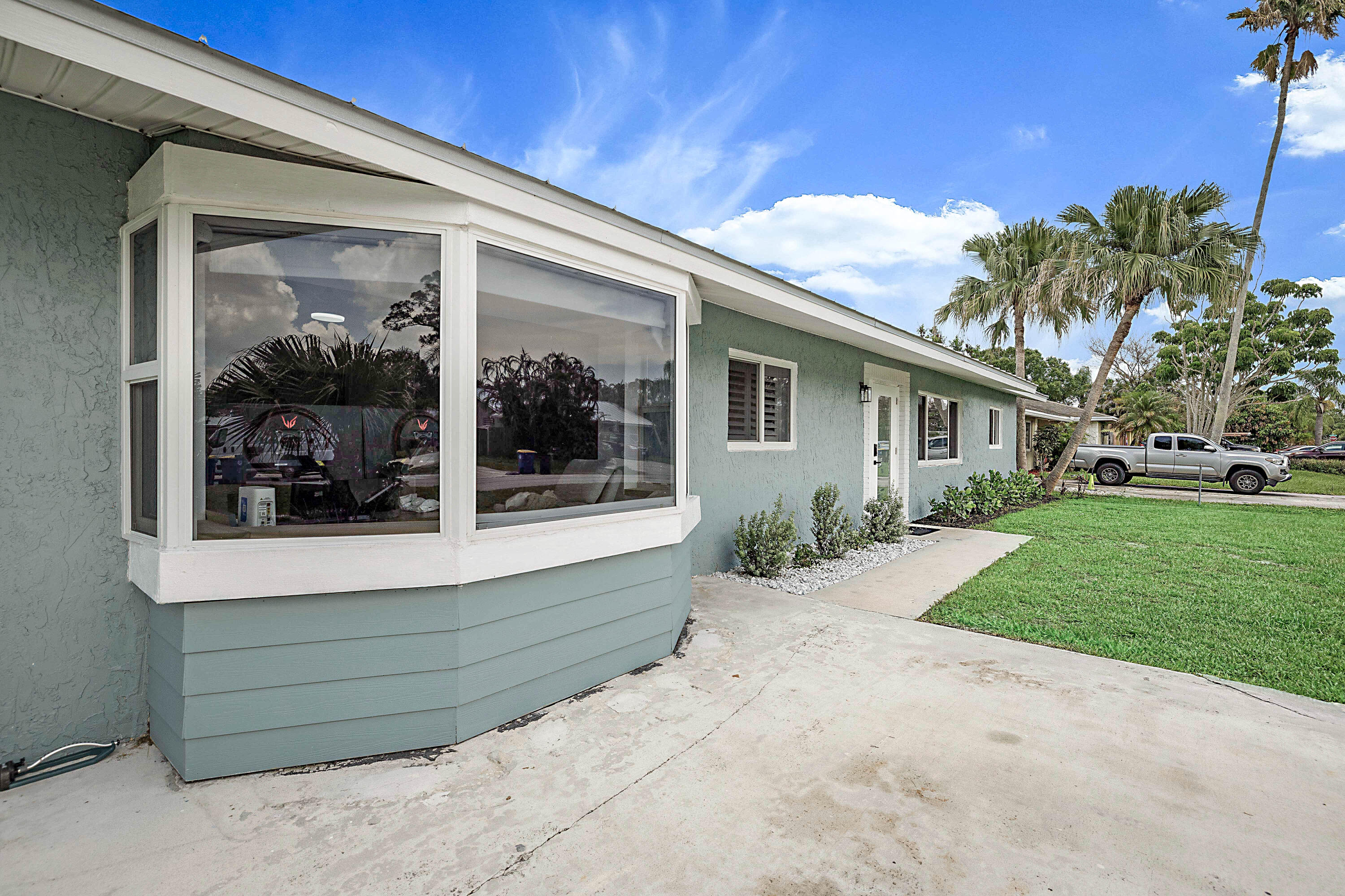 CORAL GARDENS - Residential