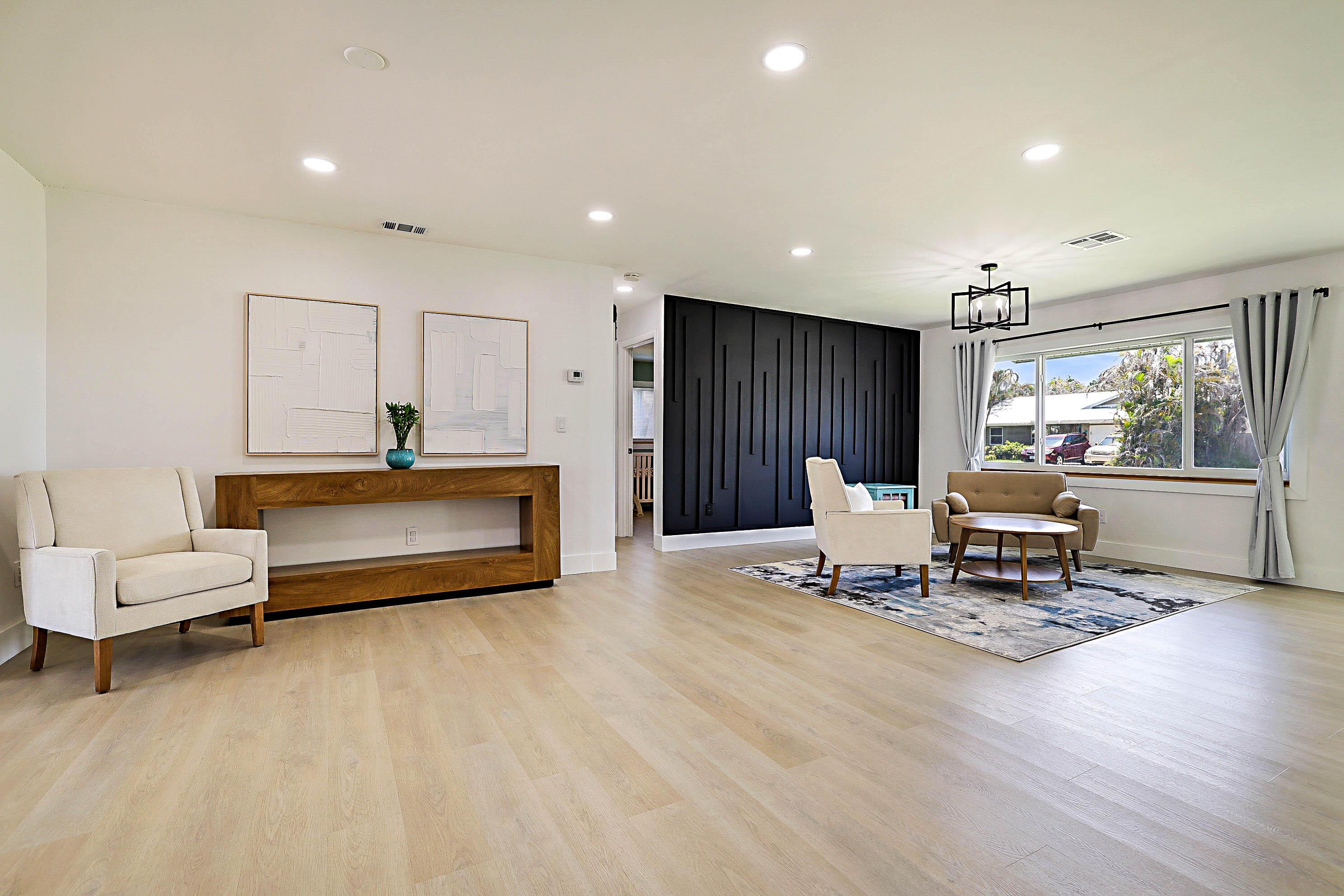 CORAL GARDENS - Residential