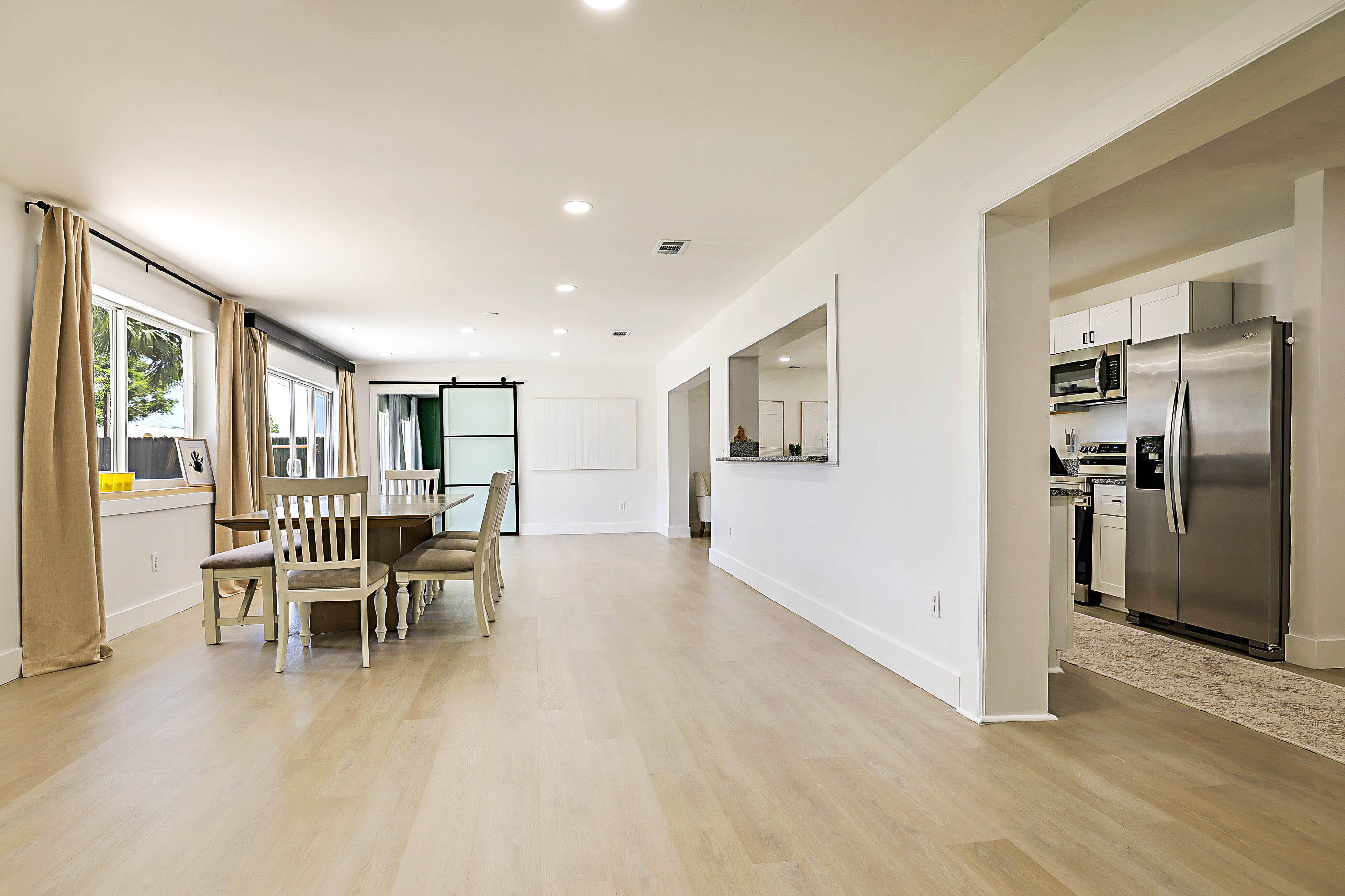 CORAL GARDENS - Residential