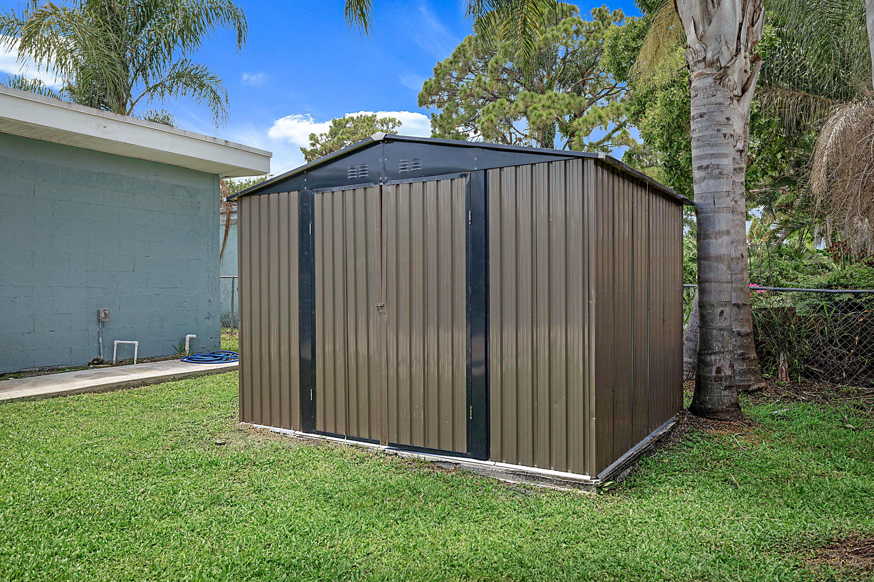 CORAL GARDENS - Residential