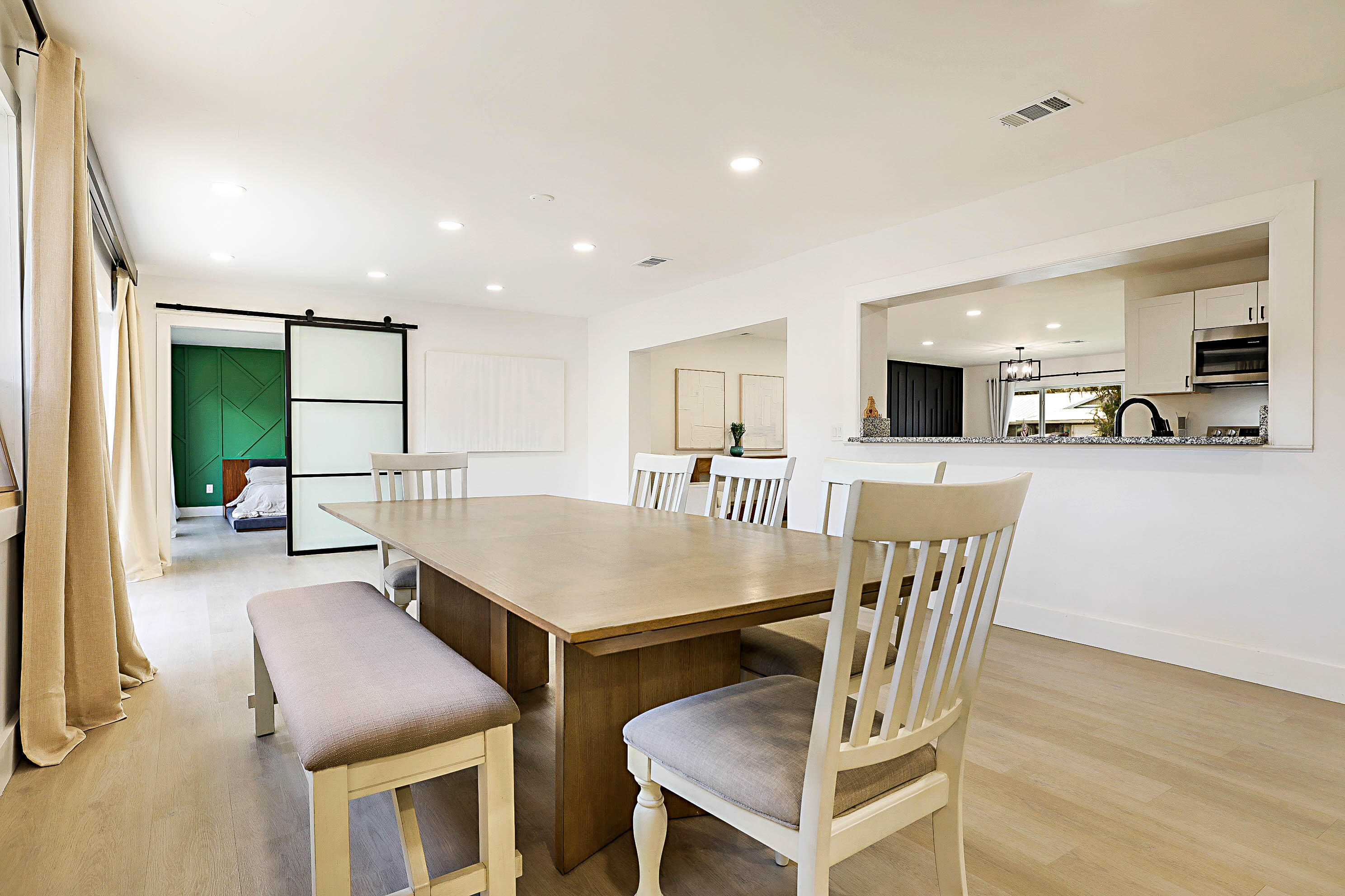 CORAL GARDENS - Residential