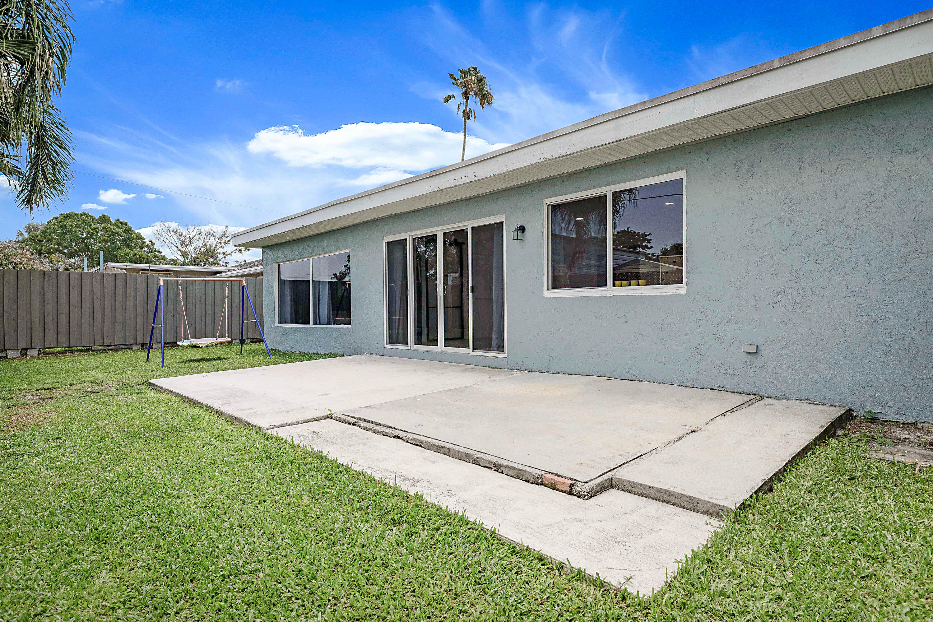 CORAL GARDENS - Residential