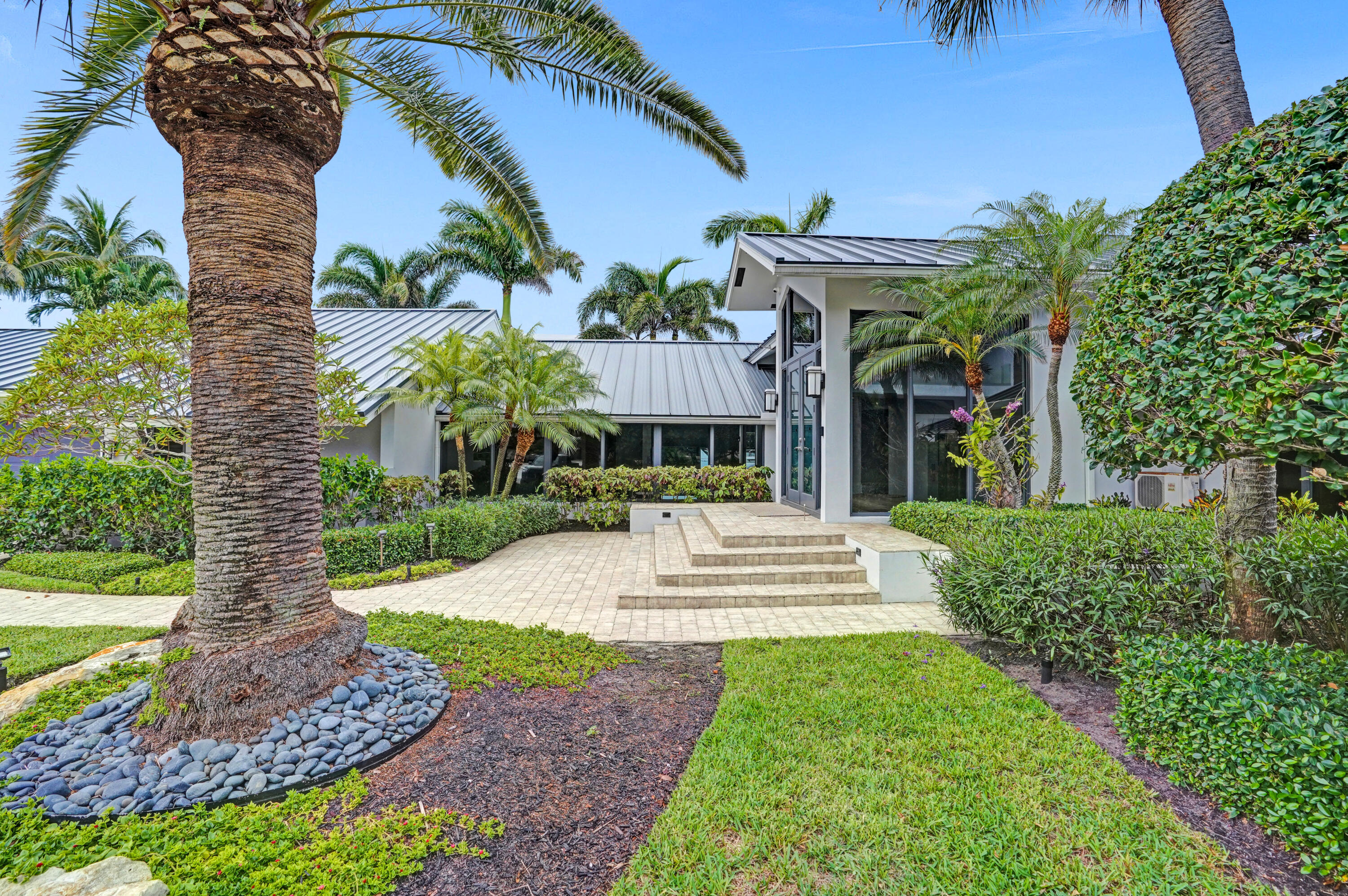 TROPIC ISLE 3RD SEC - Residential