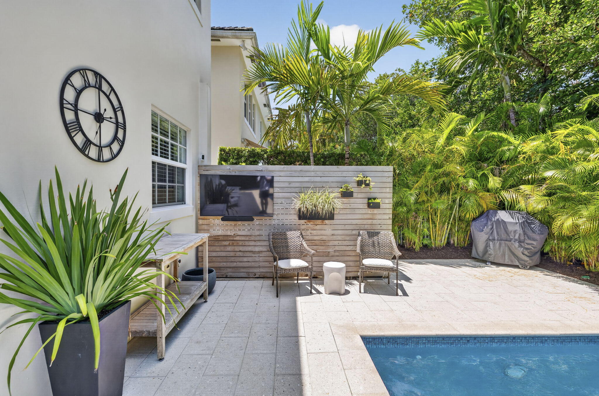 RIVER OAKS~La Preserve - Residential