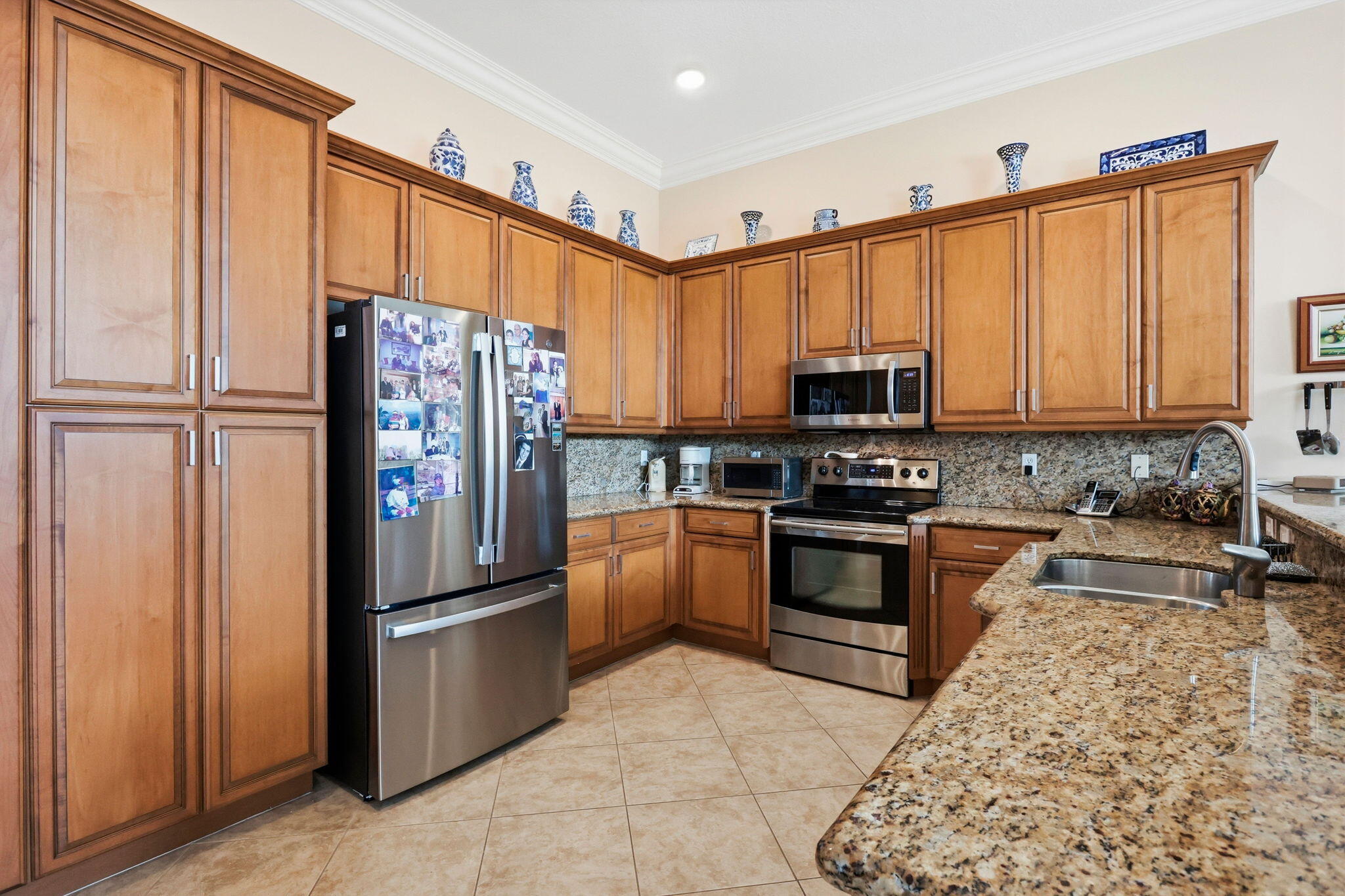 VALENCIA PALMS 4 - Residential