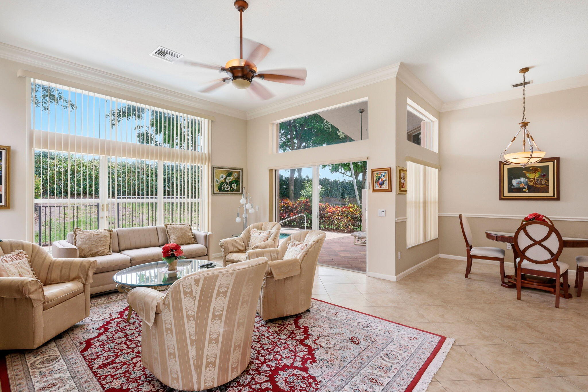 VALENCIA PALMS 4 - Residential