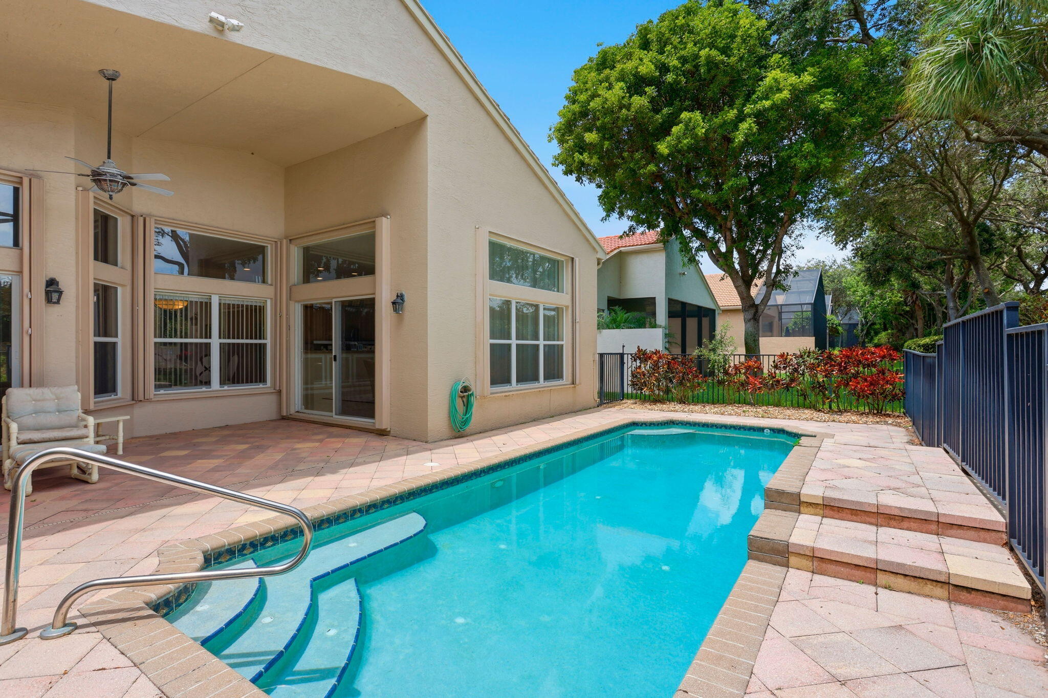 VALENCIA PALMS 4 - Residential