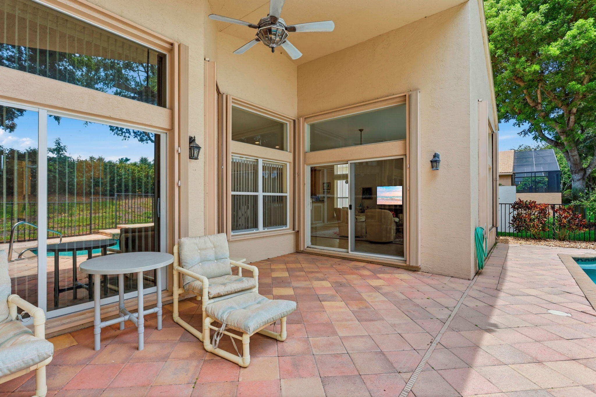 VALENCIA PALMS 4 - Residential