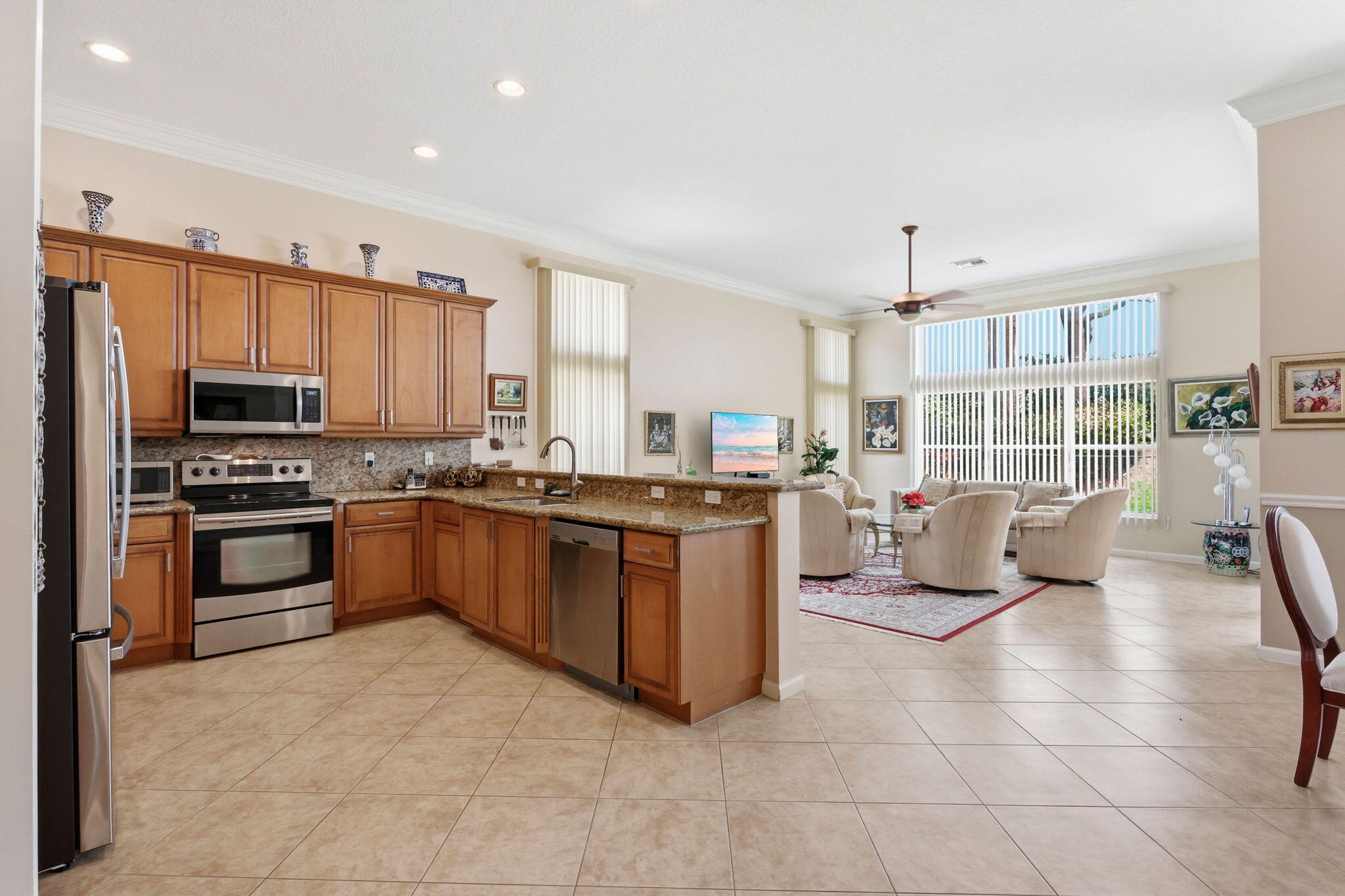 VALENCIA PALMS 4 - Residential