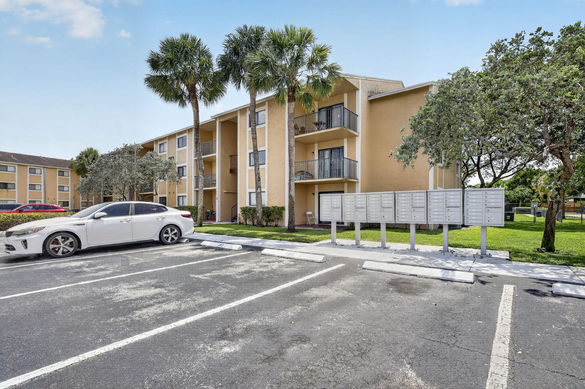 Welcome to this bright and inviting 1 bedroom, 1 bathroom residence located on the third floor of the desirable Palms of Pembroke community. This unit features the convenience of an in-unit washer and dryer and a comfortable layout ideal for everyday living. Step onto your private balcony perfect for morning coffee .This well-maintained, resort-style community offers exceptional amenities, including a lakeside swimming pool, sun deck, hot tub/spa, 24-hour fitness center, clubhouse, tennis court, and more. The property is ideally situated next to the Pembroke Pines Police Department, providing added peace of mind in a secure and professionally managed.