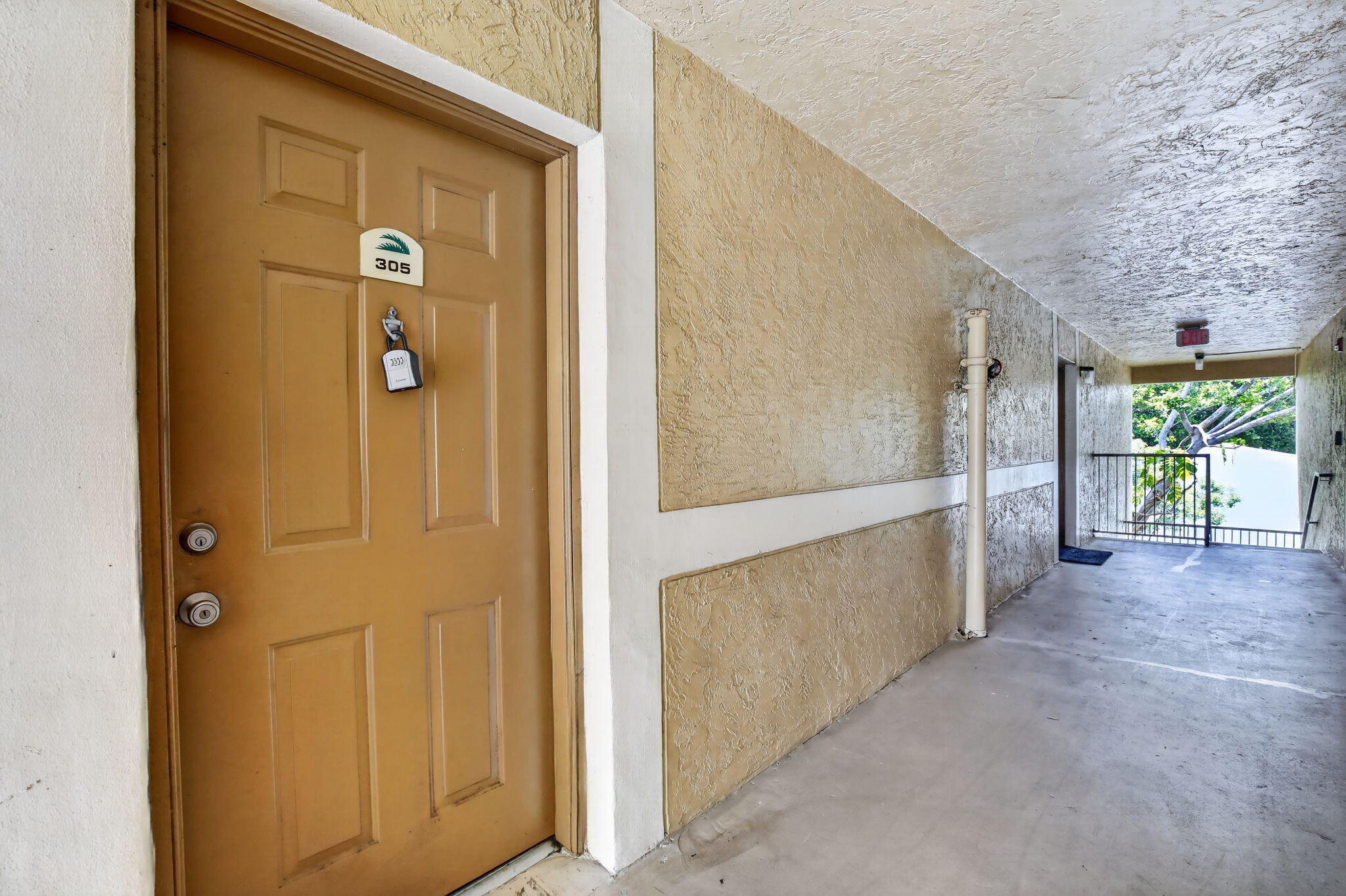 PALMS OF PEMBROKE CONDO - Residential
