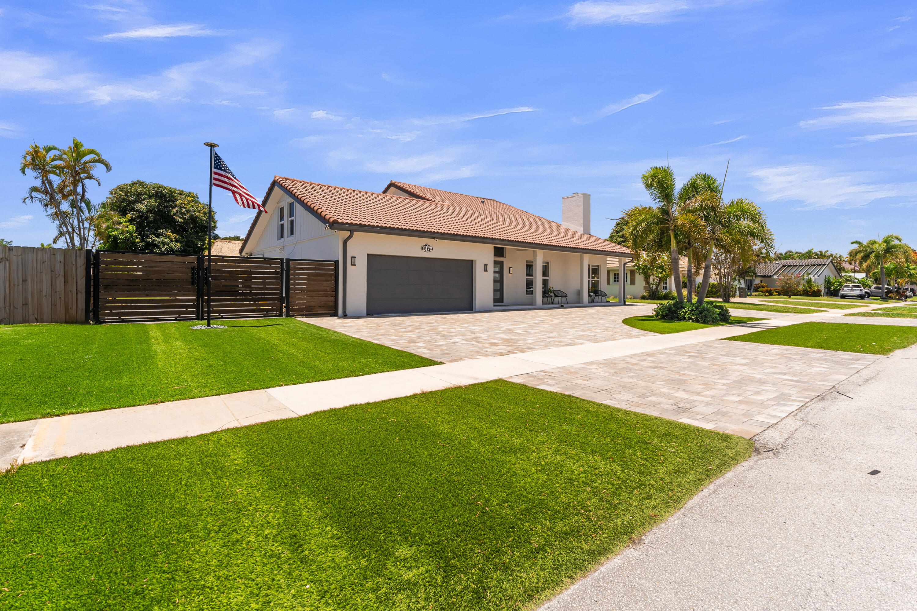 BOCA RATON SQUARE 16 - Residential