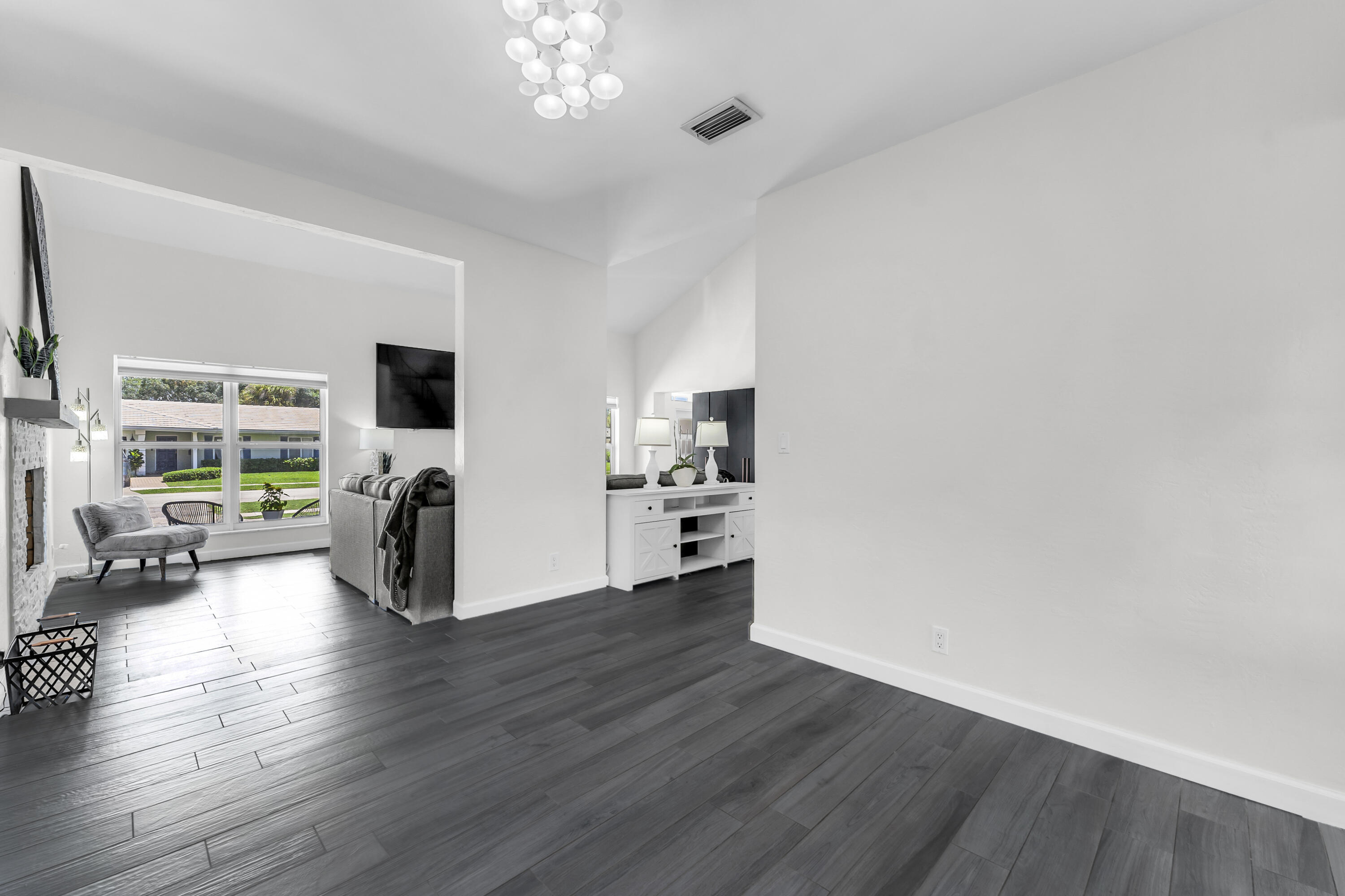 BOCA RATON SQUARE 16 - Residential