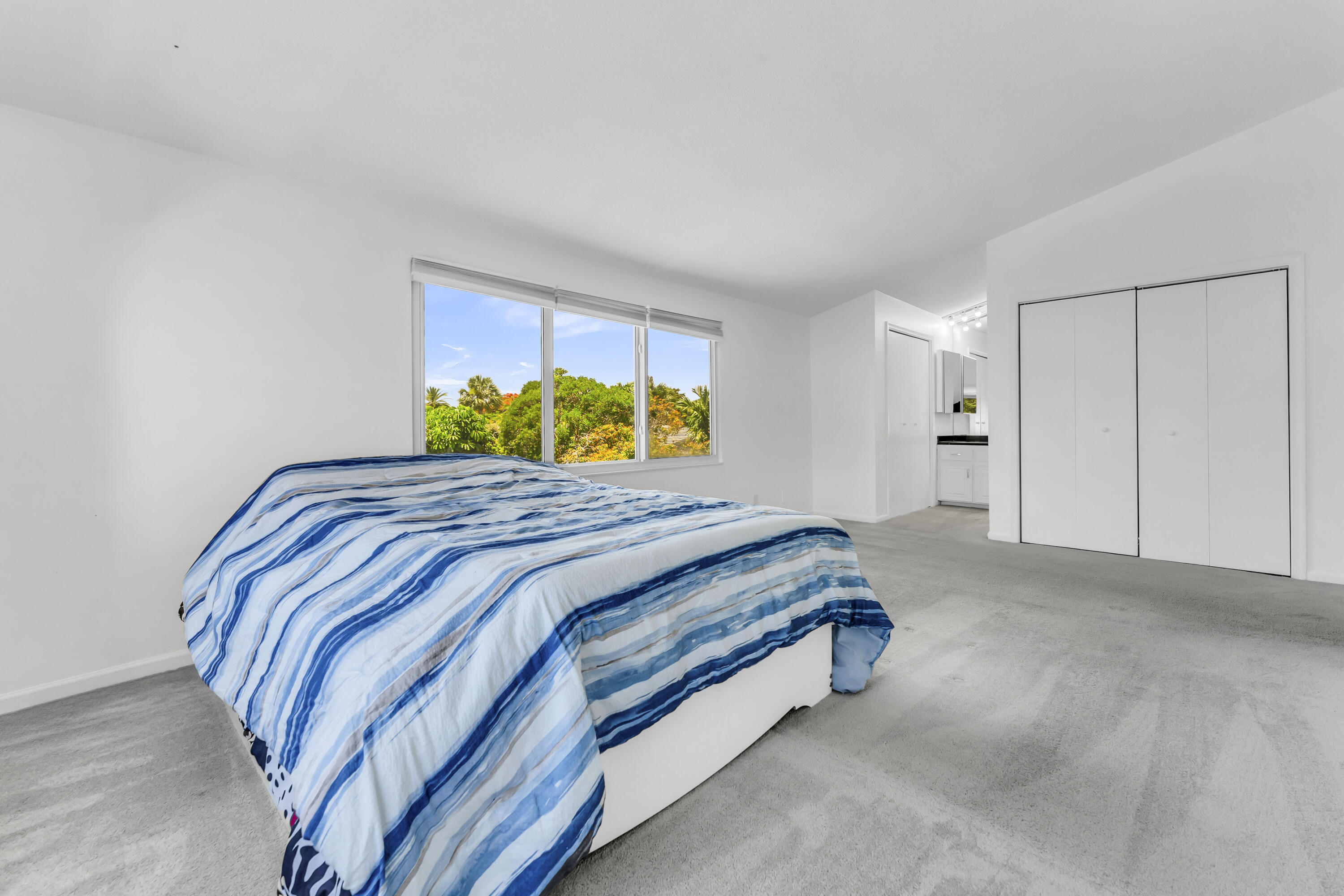 BOCA RATON SQUARE 16 - Residential