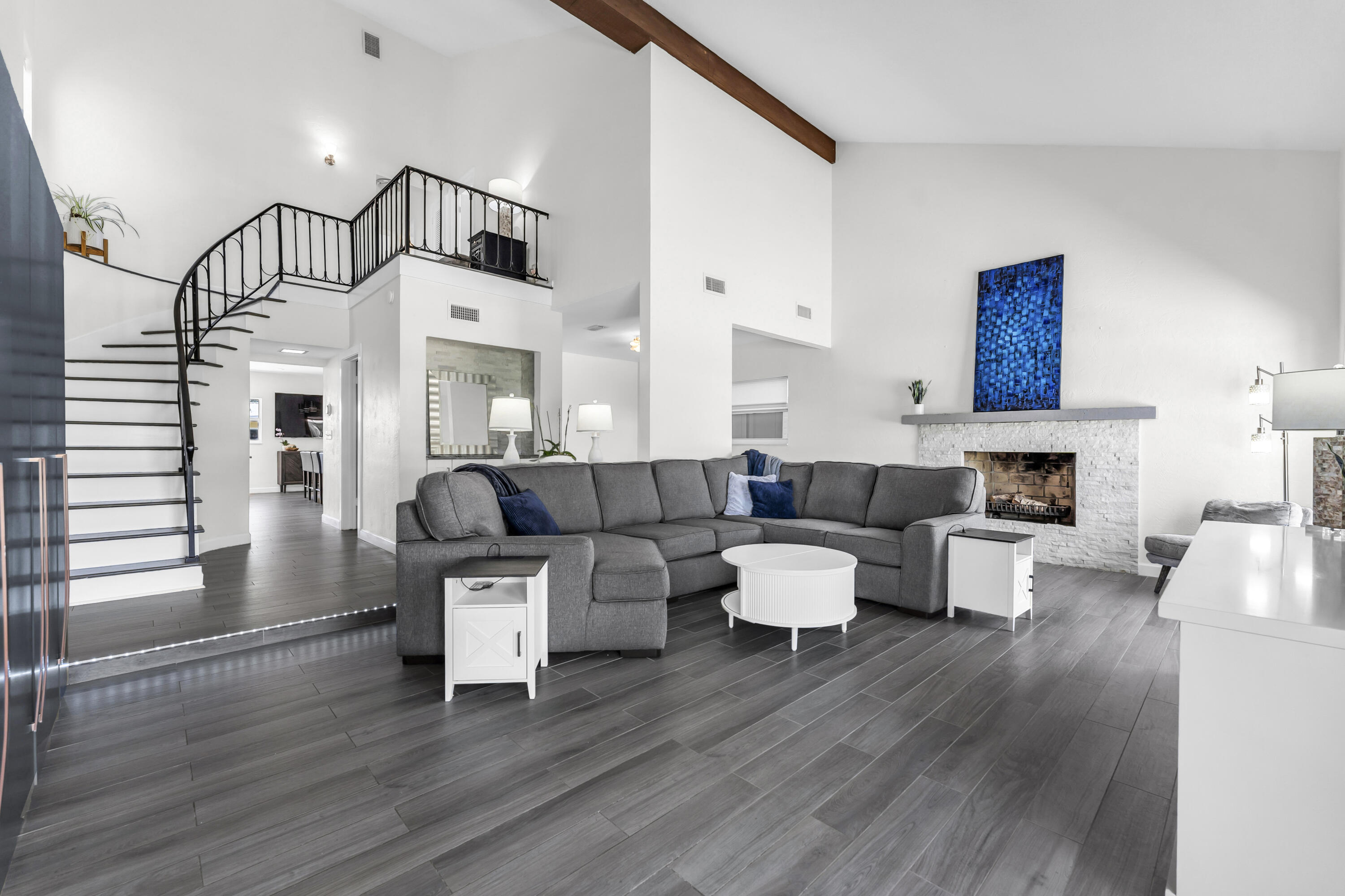 BOCA RATON SQUARE 16 - Residential