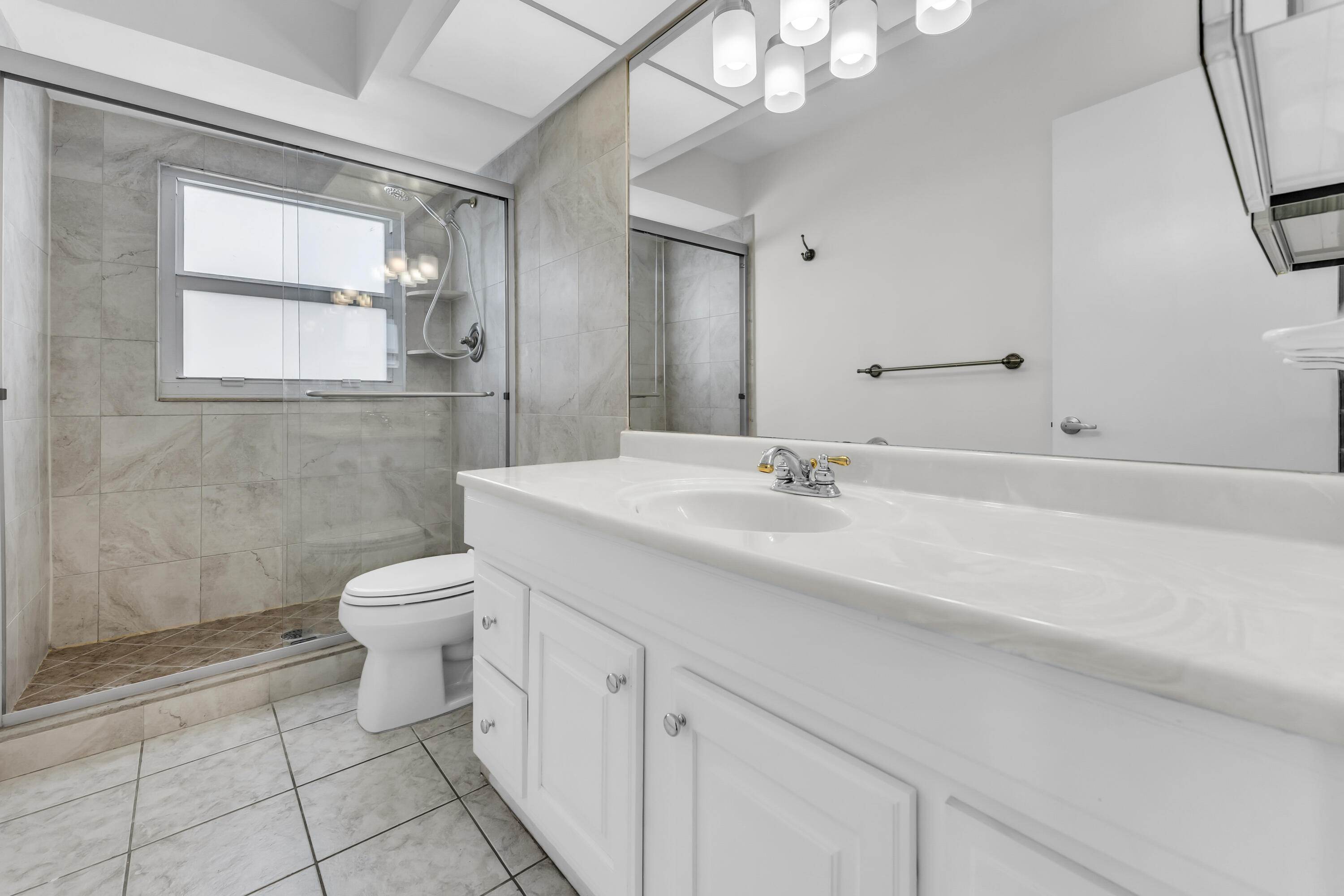 BOCA RATON SQUARE 16 - Residential