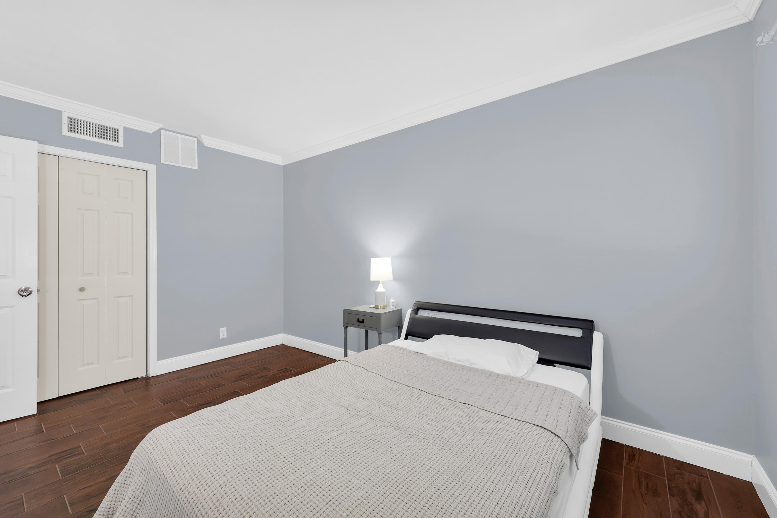 REGIS HOUSE CONDO - Residential