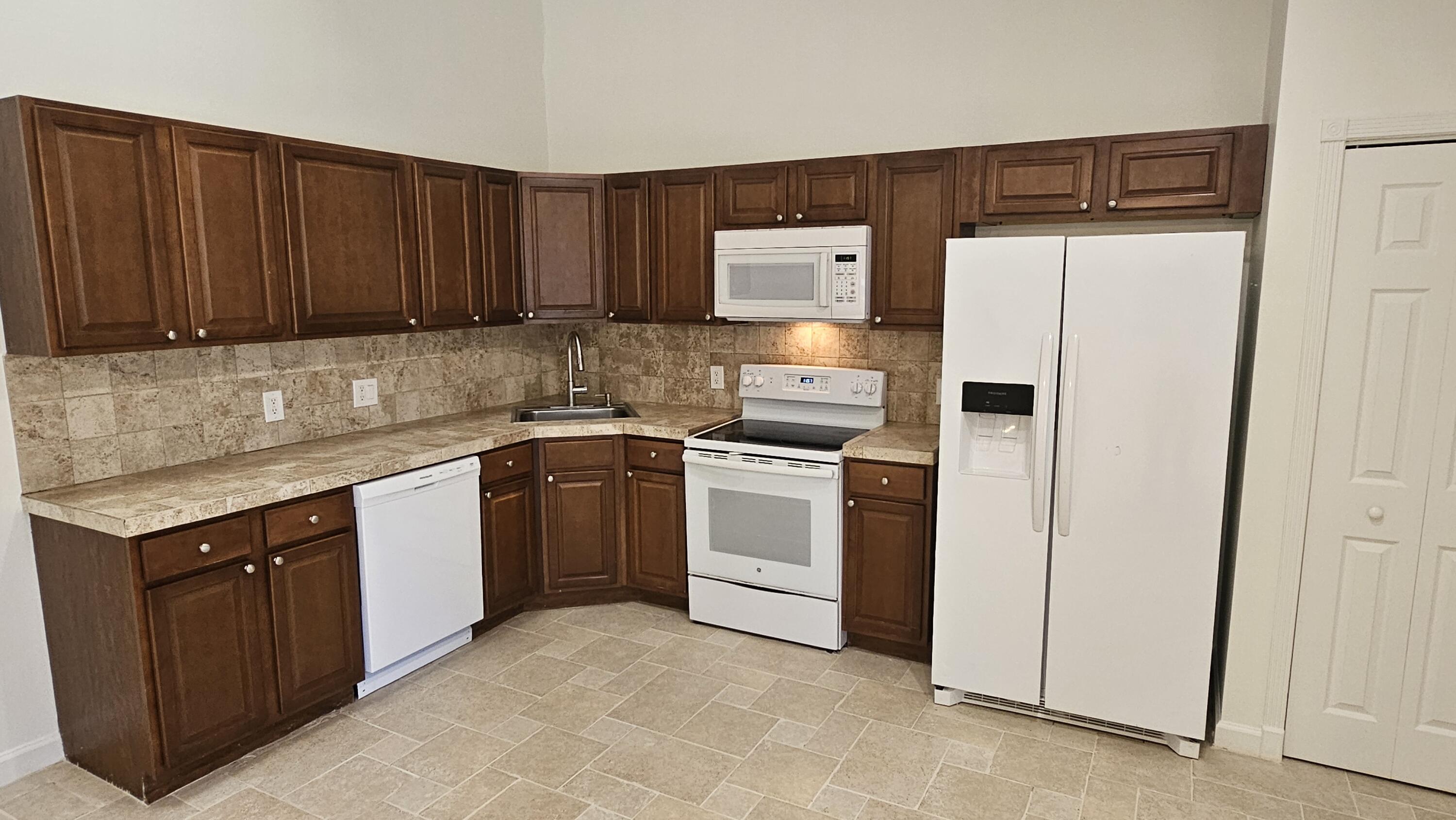 WESTWOOD GARDENS 1 - Residential Lease
