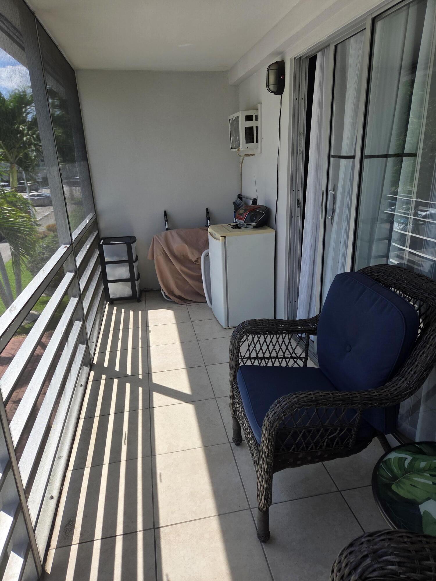 NEWPORT I CONDO - Residential