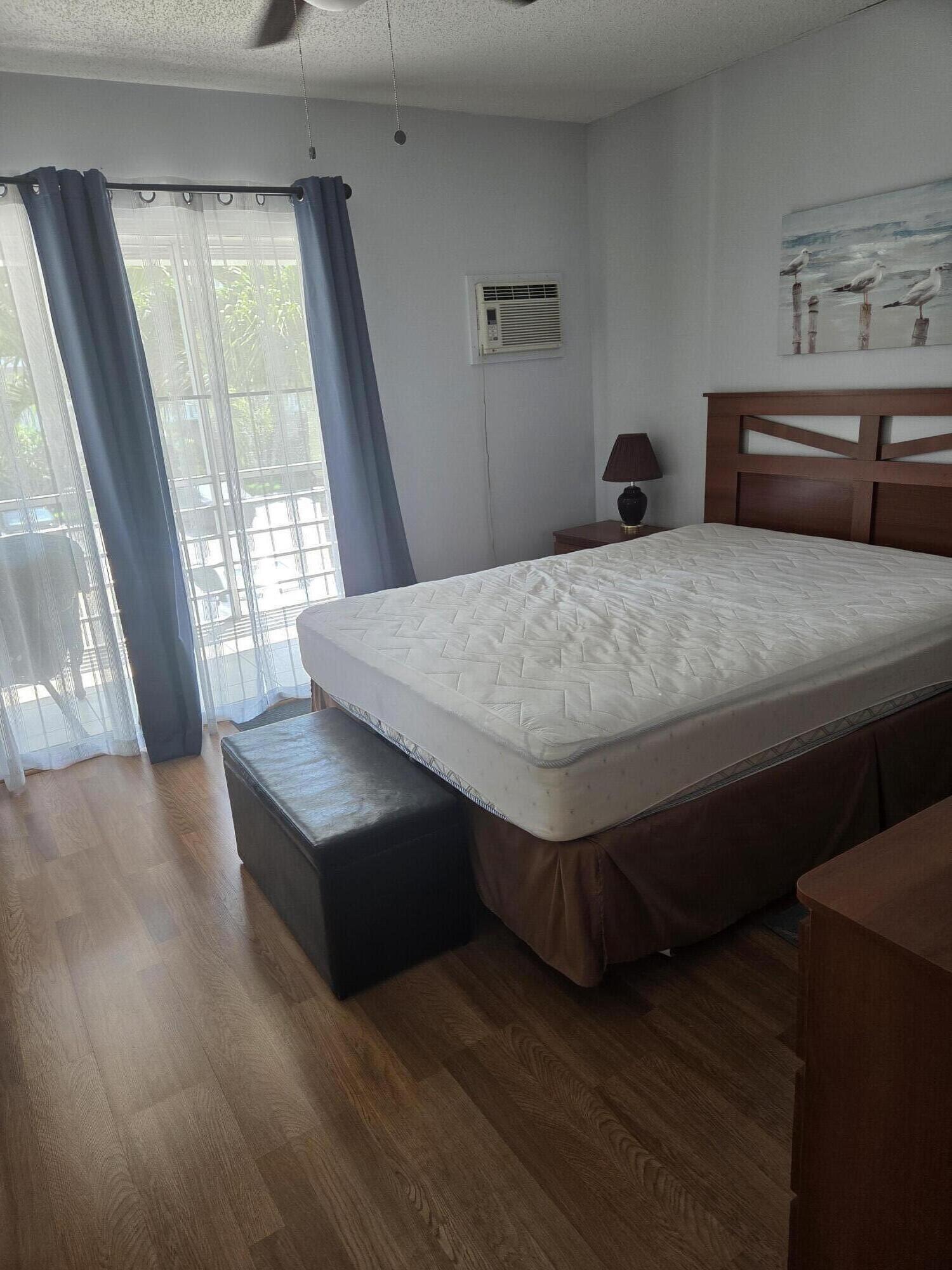 NEWPORT I CONDO - Residential
