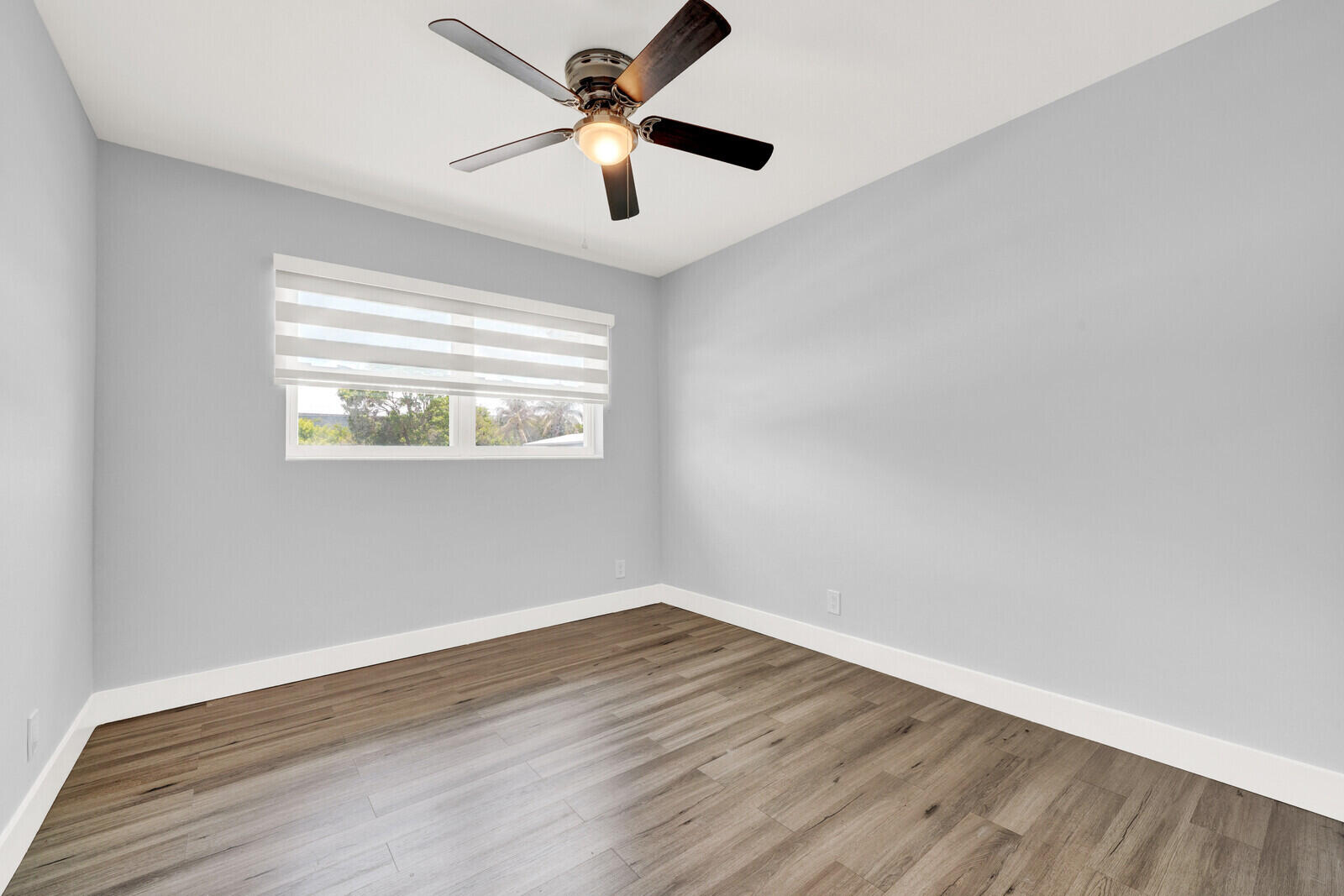 LAKE OSBORNE PARK - Residential