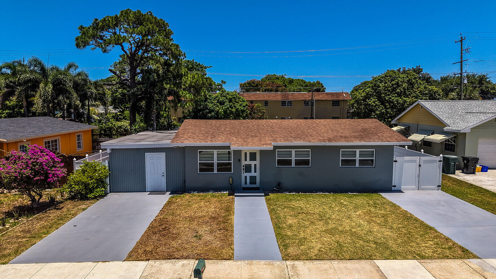 LAKE OSBORNE PARK - Residential