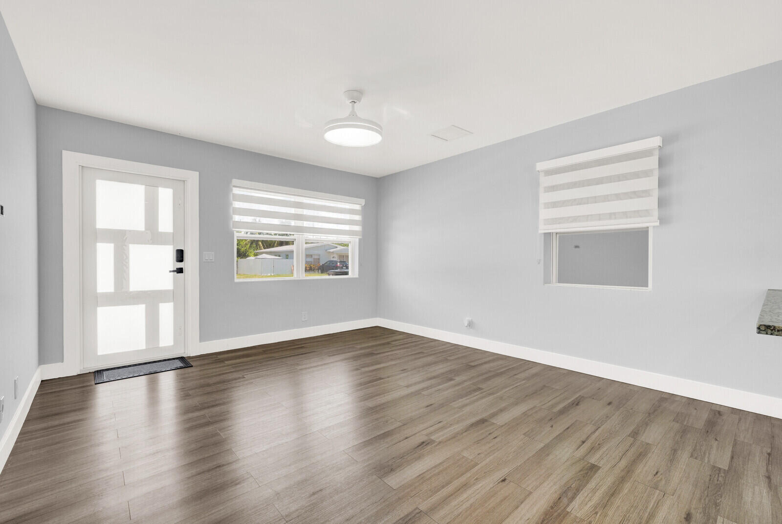 LAKE OSBORNE PARK - Residential