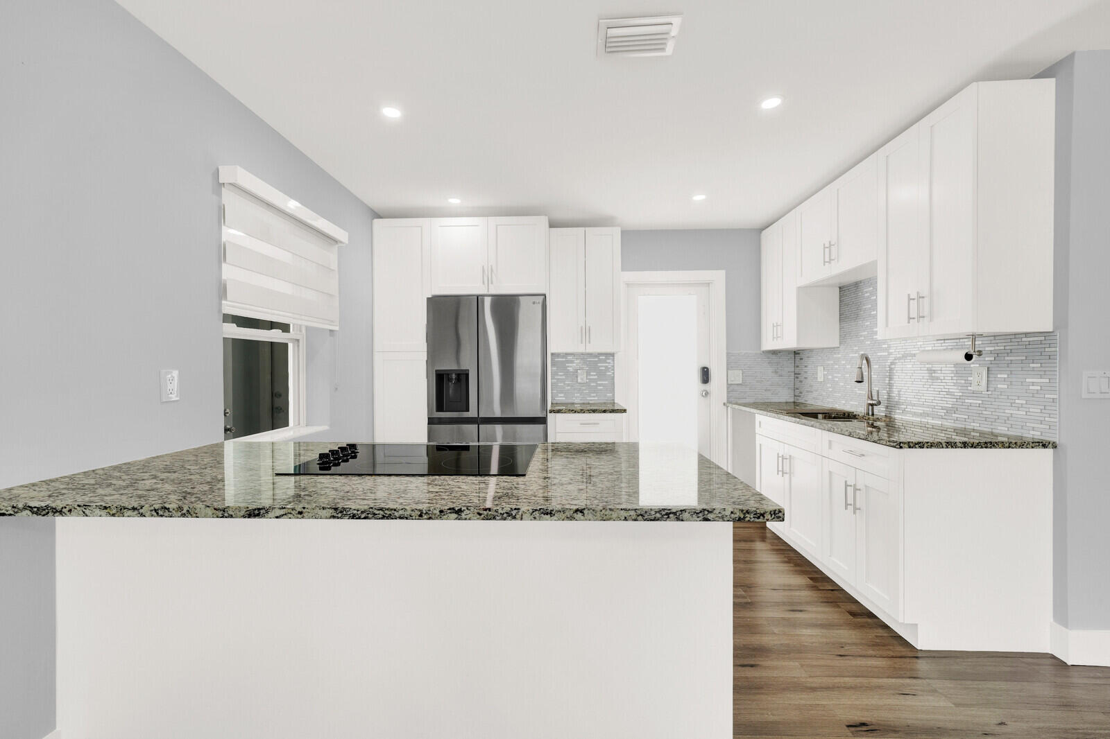LAKE OSBORNE PARK - Residential