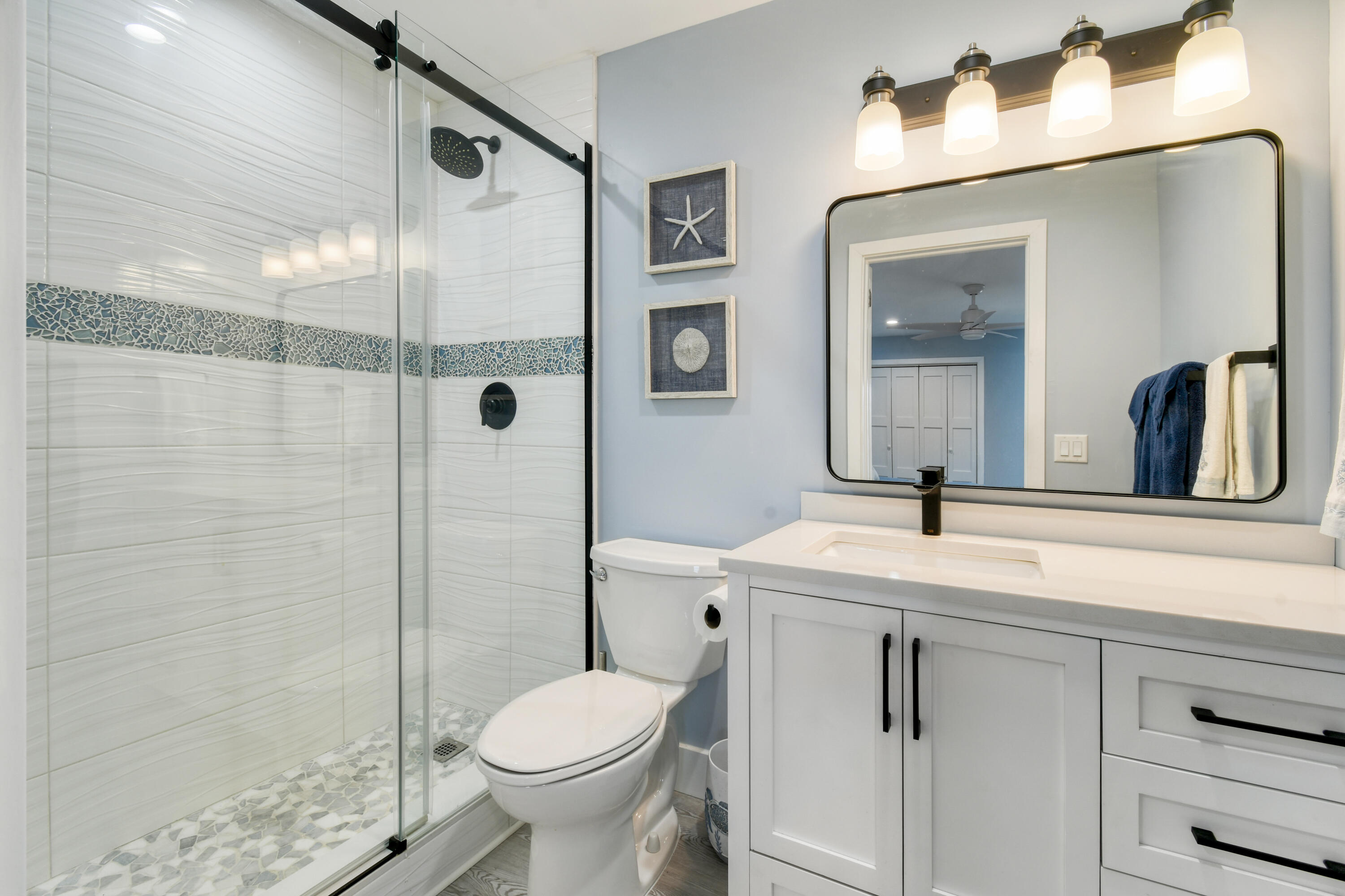 HAMPSHIRE ARMS COND APTS UNIT 211 - Residential