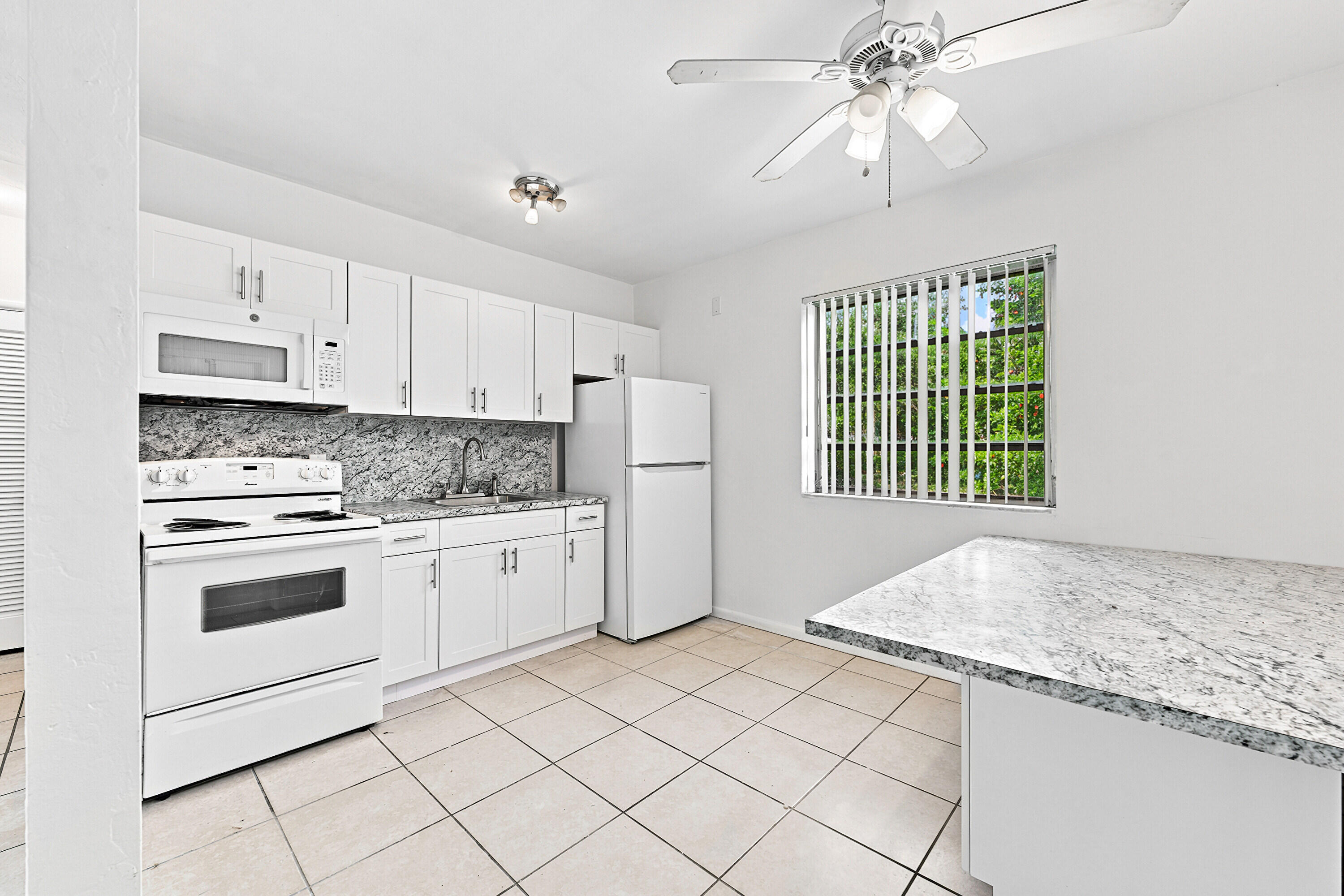 WOODLAND PARK AMD PLAT - Residential