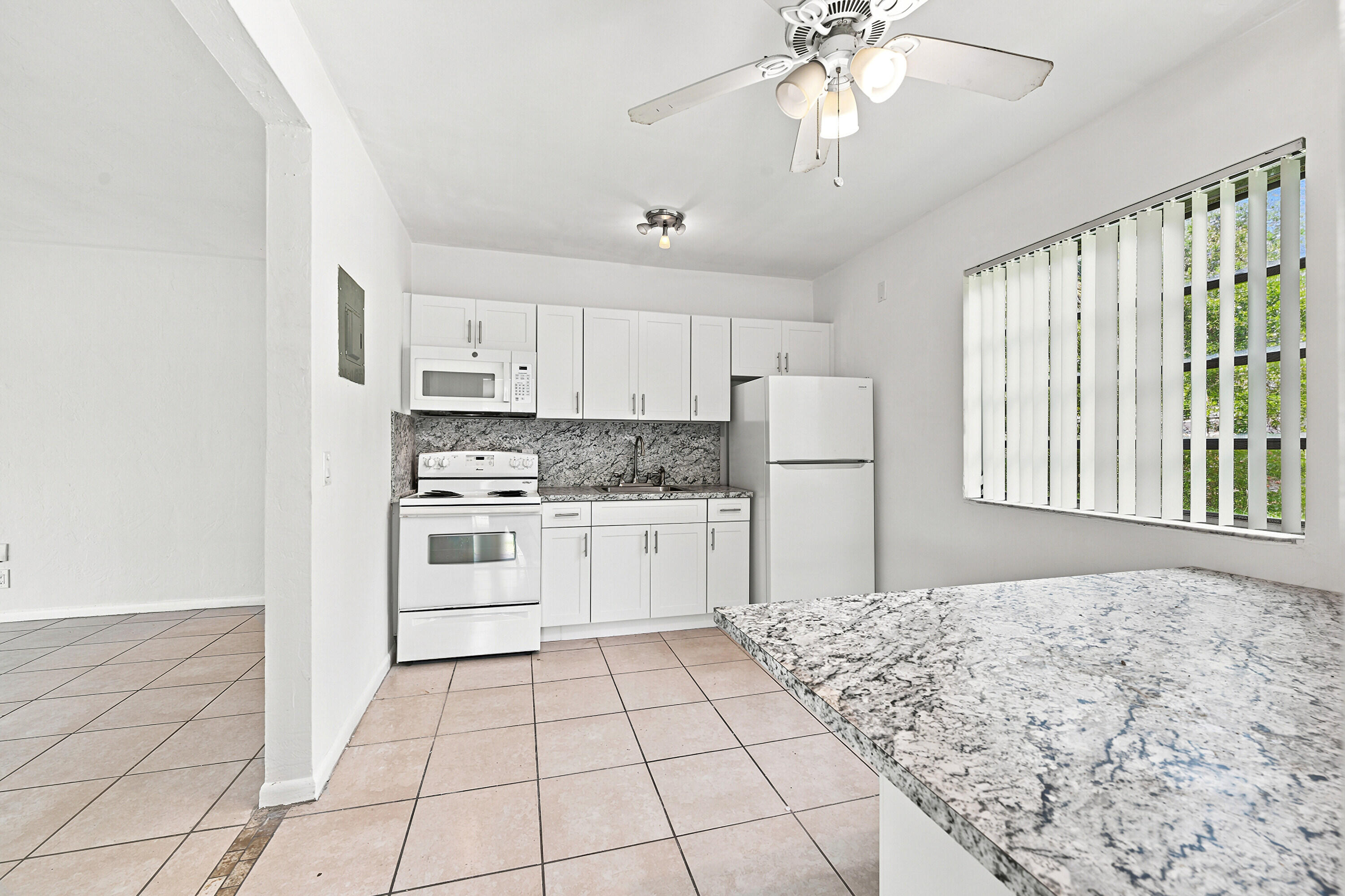WOODLAND PARK AMD PLAT - Residential