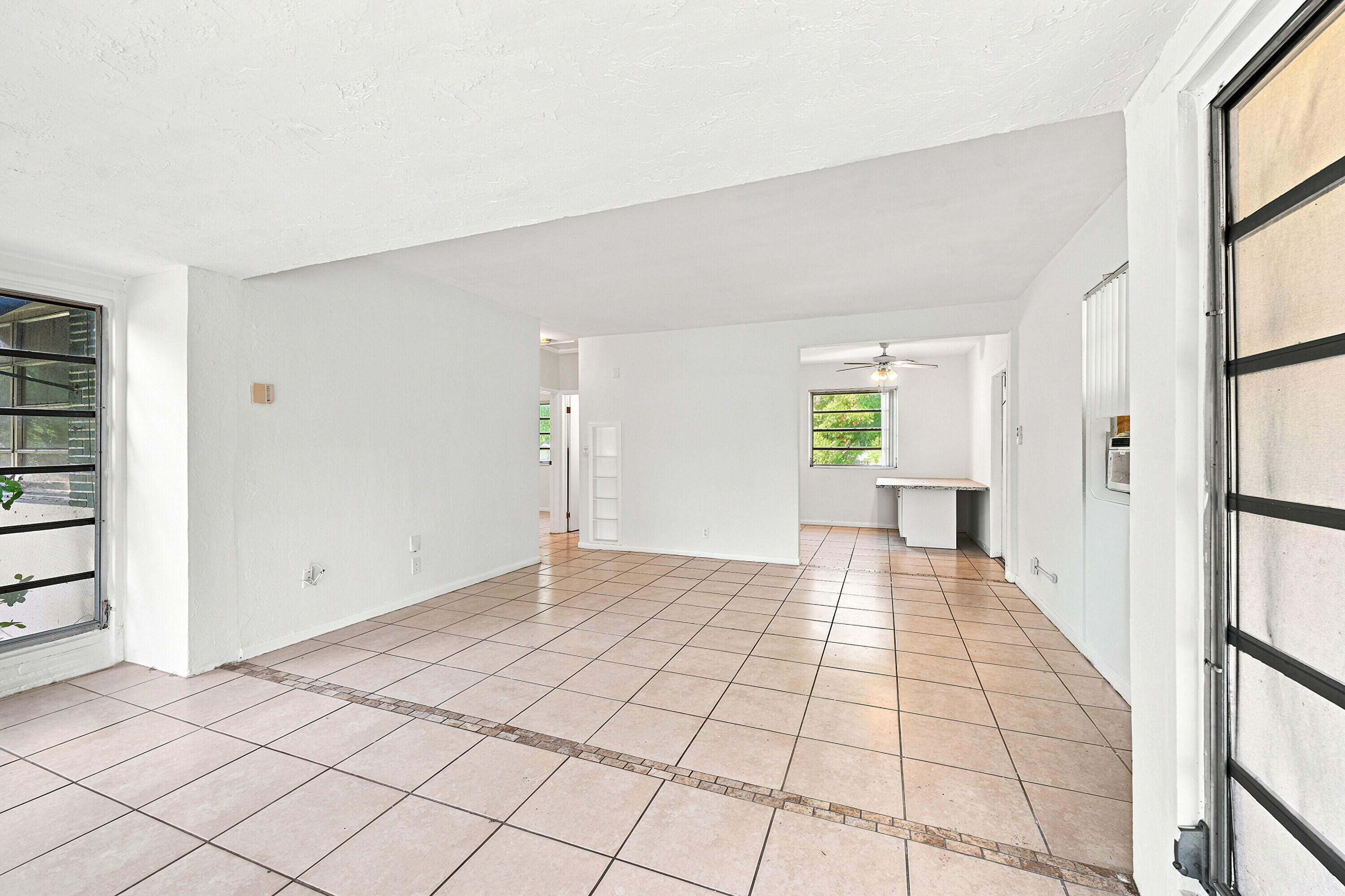 WOODLAND PARK AMD PLAT - Residential