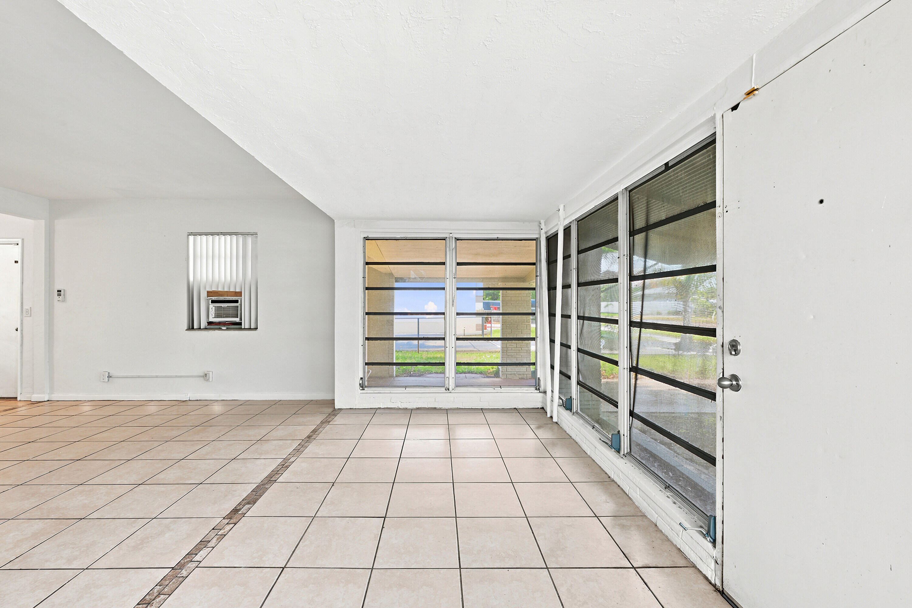 WOODLAND PARK AMD PLAT - Residential
