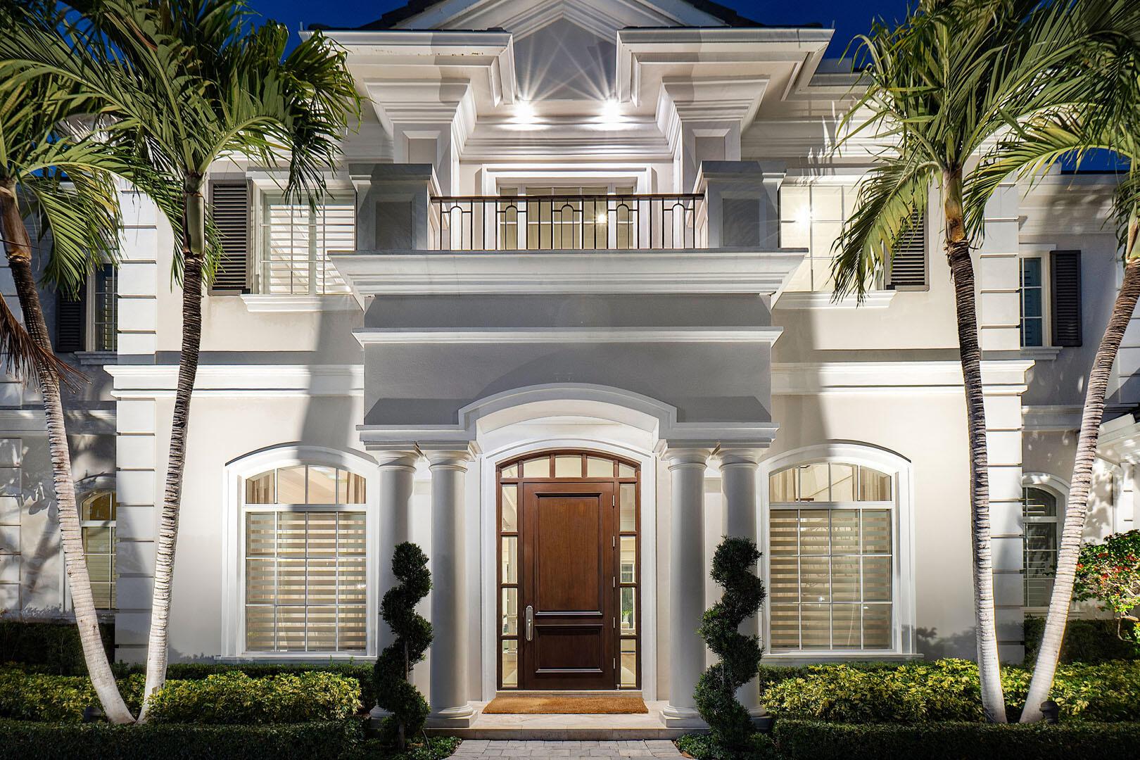 ROYAL PALM YACHT & COUNTRY CLUB - Residential