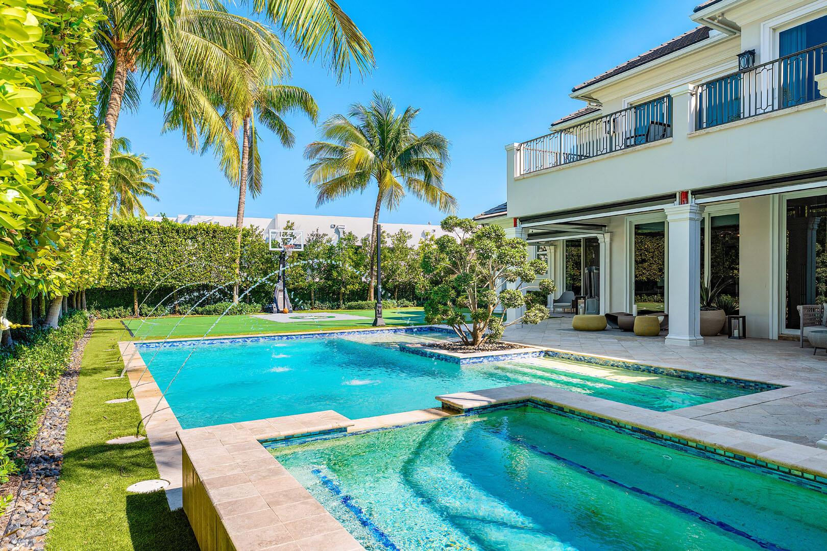ROYAL PALM YACHT & COUNTRY CLUB - Residential