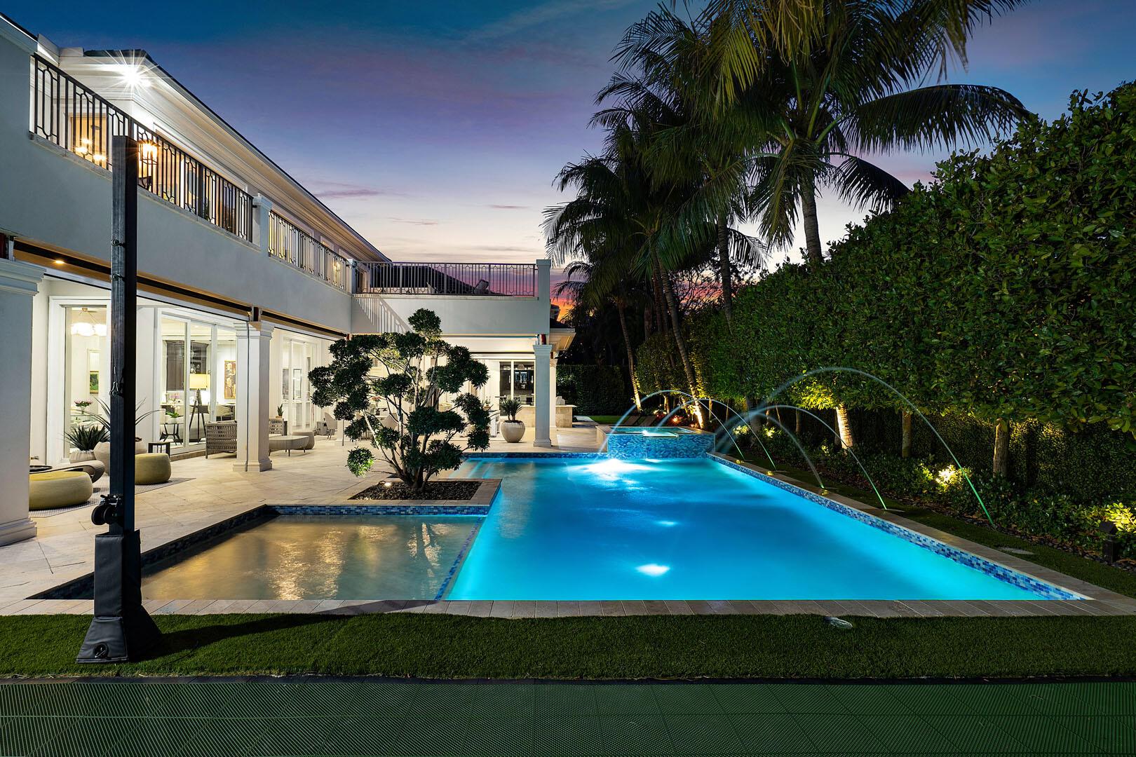 ROYAL PALM YACHT & COUNTRY CLUB - Residential