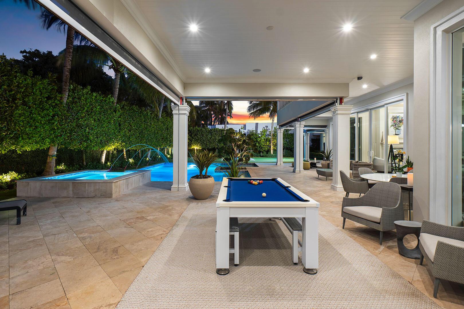 ROYAL PALM YACHT & COUNTRY CLUB - Residential