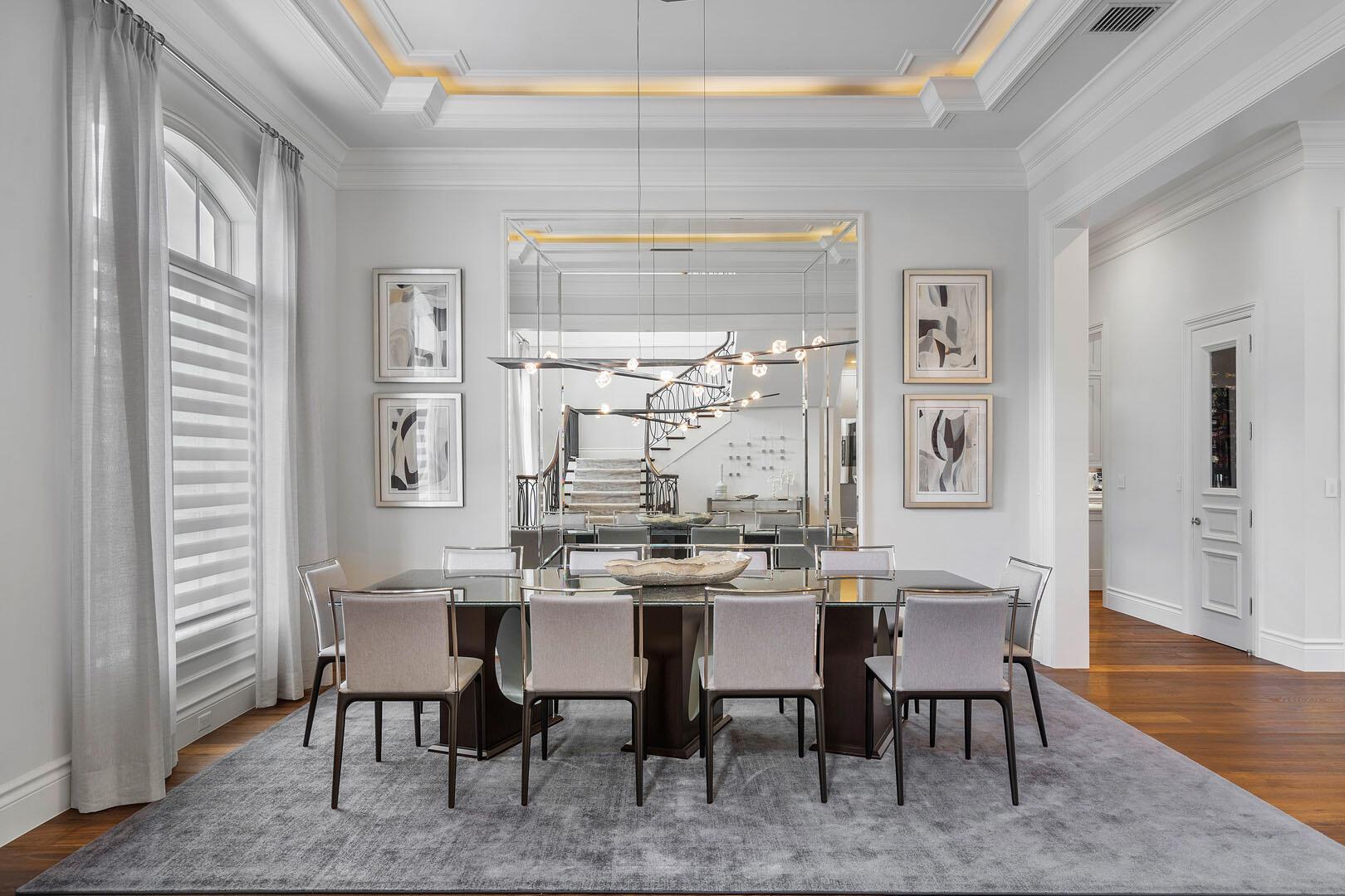 ROYAL PALM YACHT & COUNTRY CLUB - Residential