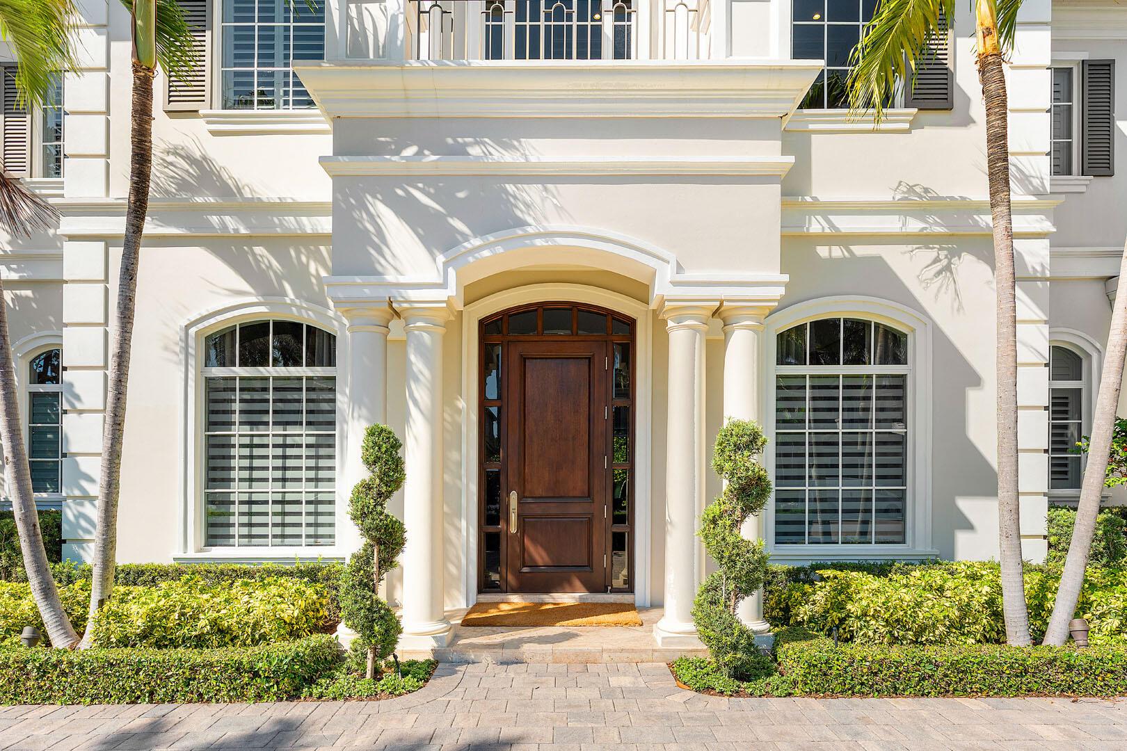 ROYAL PALM YACHT & COUNTRY CLUB - Residential