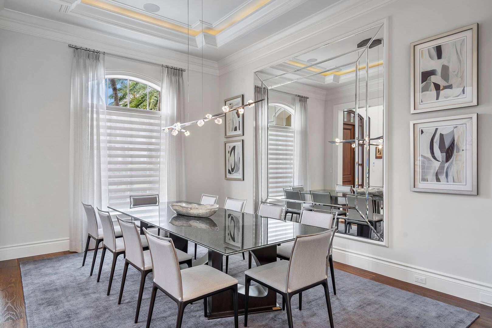 ROYAL PALM YACHT & COUNTRY CLUB - Residential