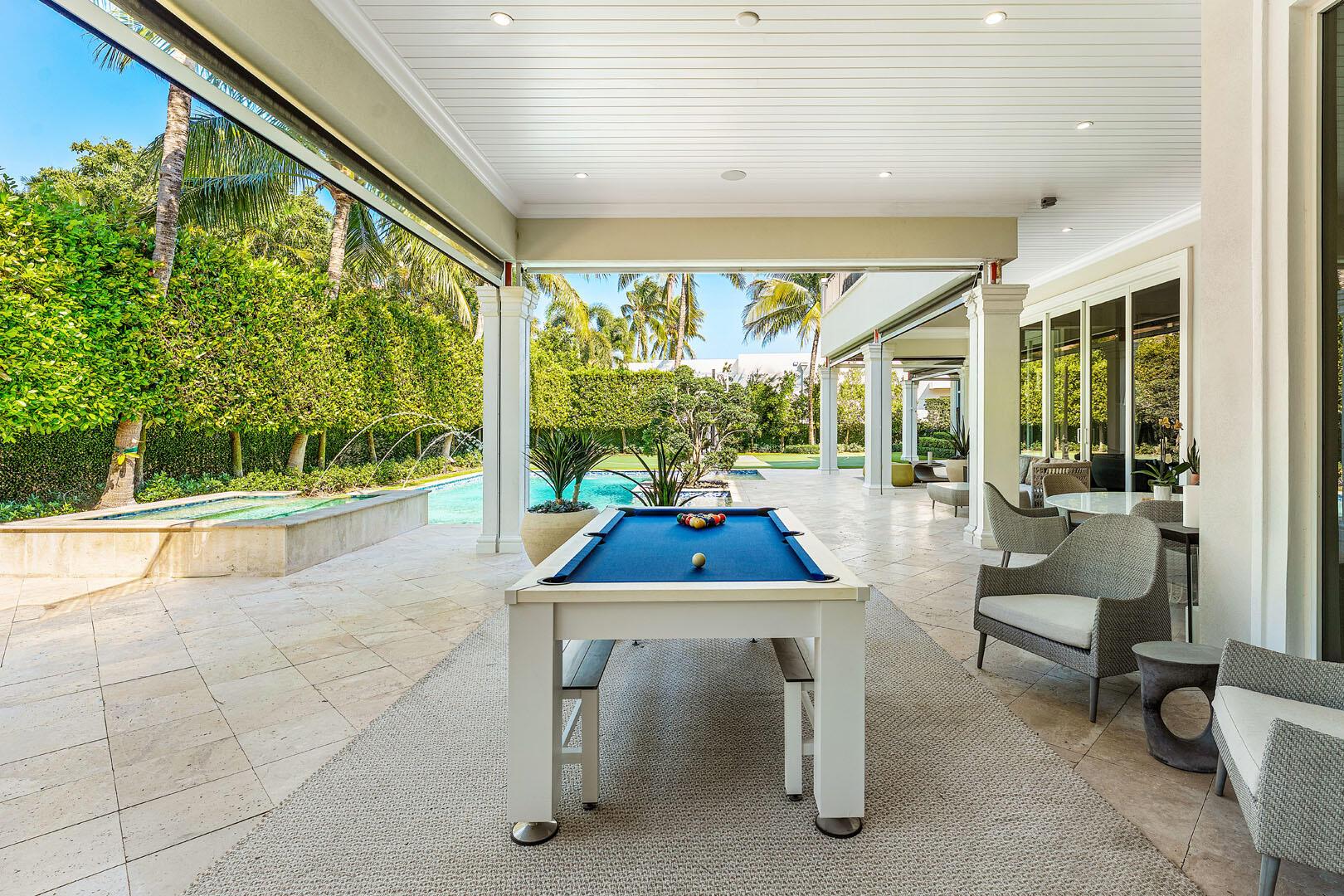 ROYAL PALM YACHT & COUNTRY CLUB - Residential
