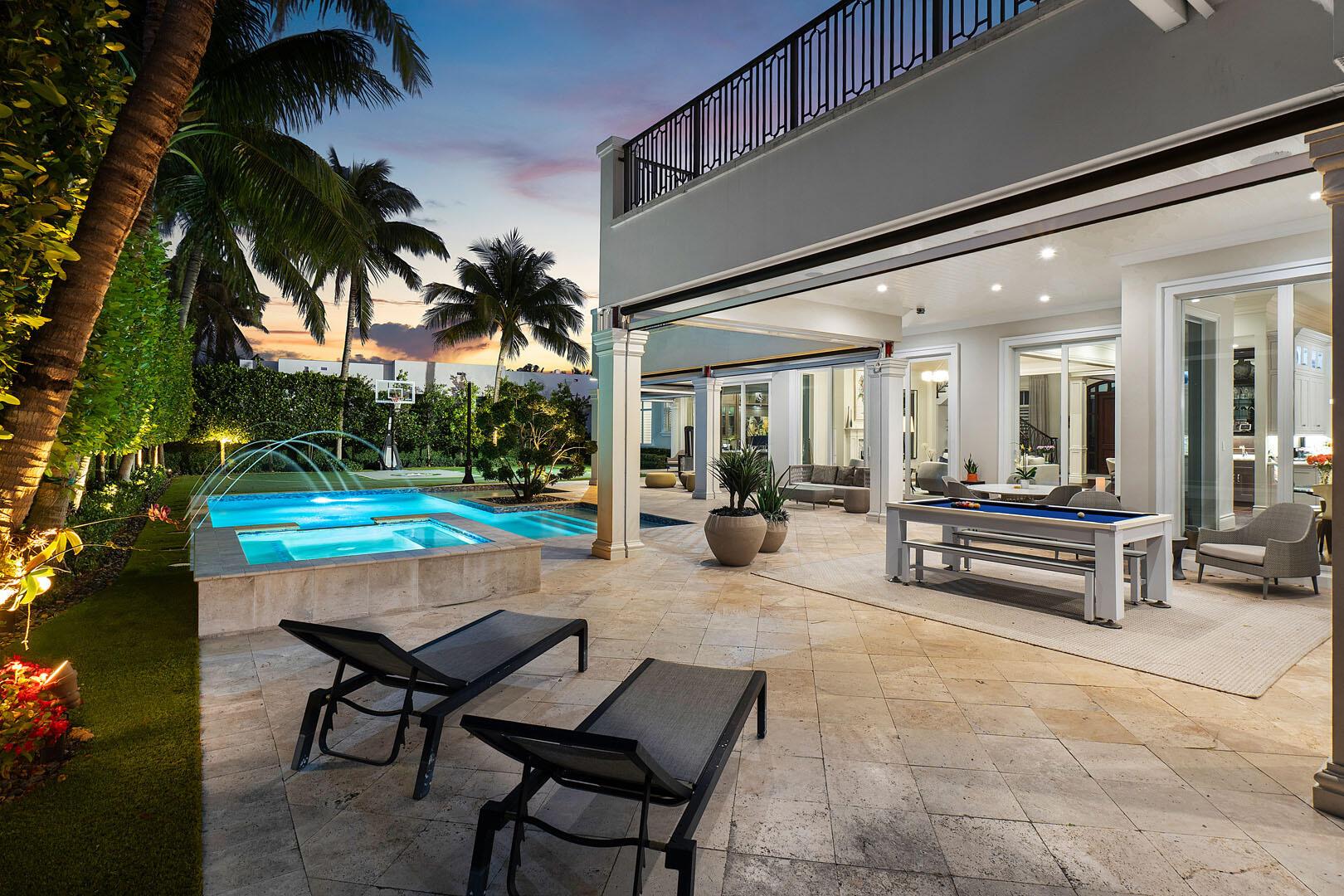 ROYAL PALM YACHT & COUNTRY CLUB - Residential