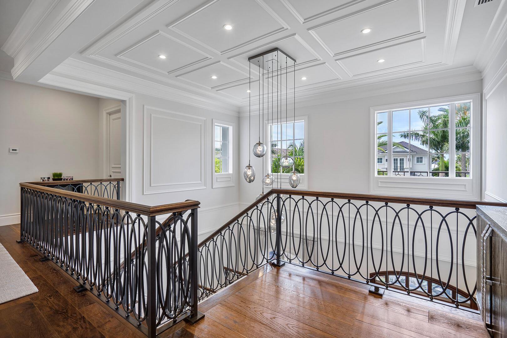 ROYAL PALM YACHT & COUNTRY CLUB - Residential