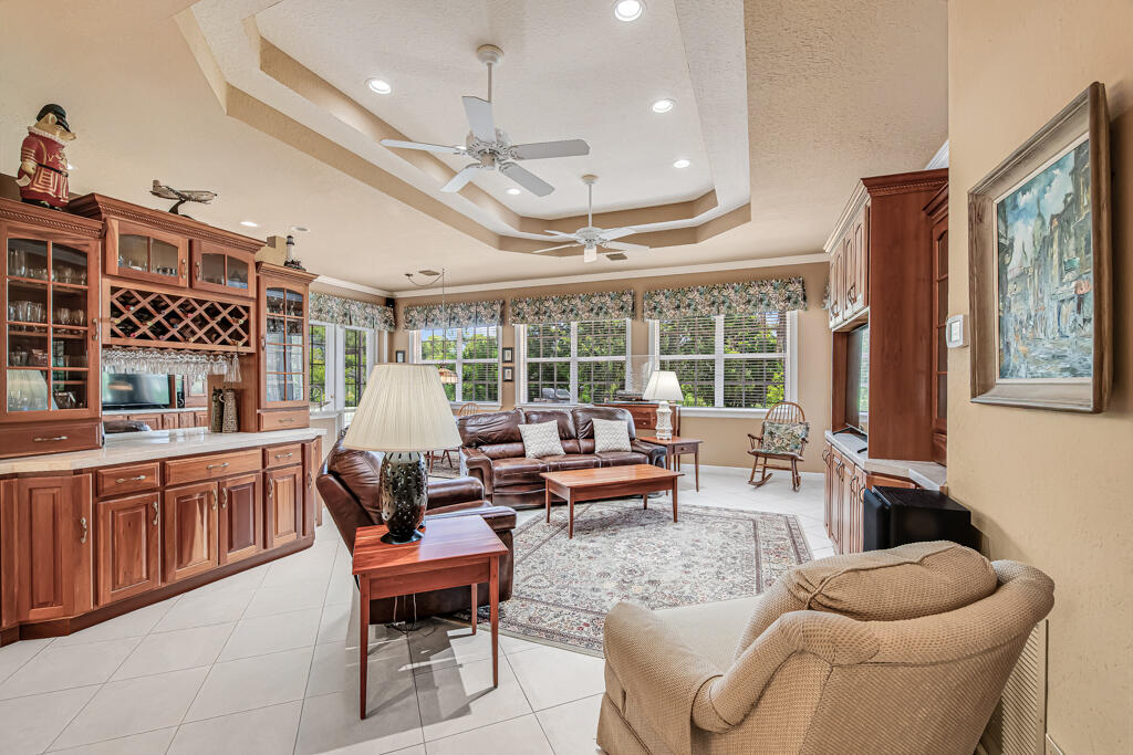 WINDSTONE - Residential