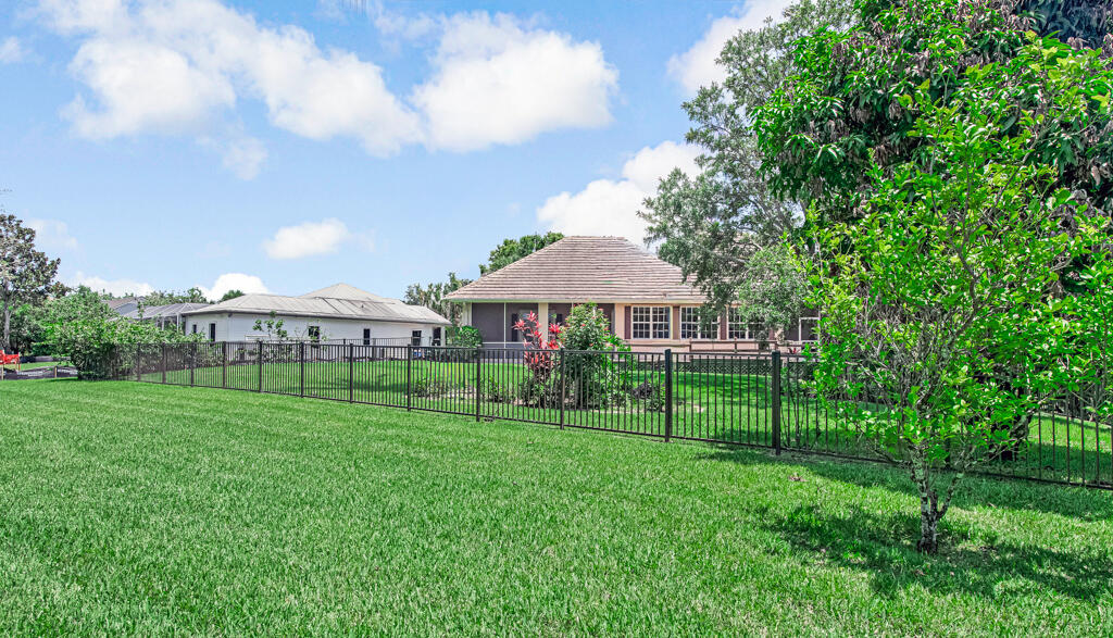 RIVER'S END - Residential