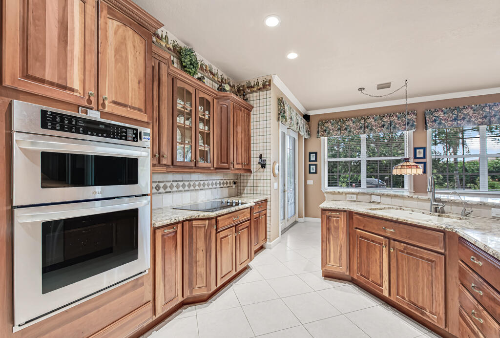 WINDSTONE - Residential