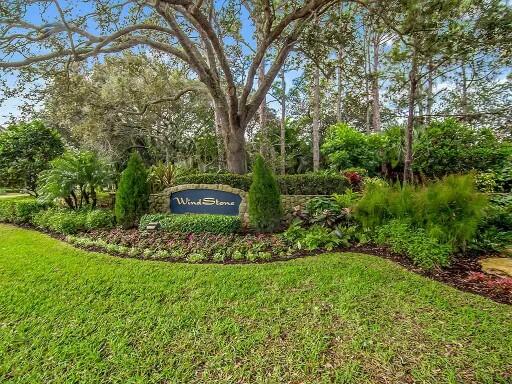 RIVER'S END - Residential