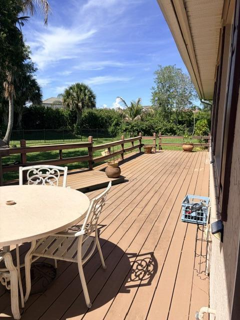 RIVER'S END - Residential